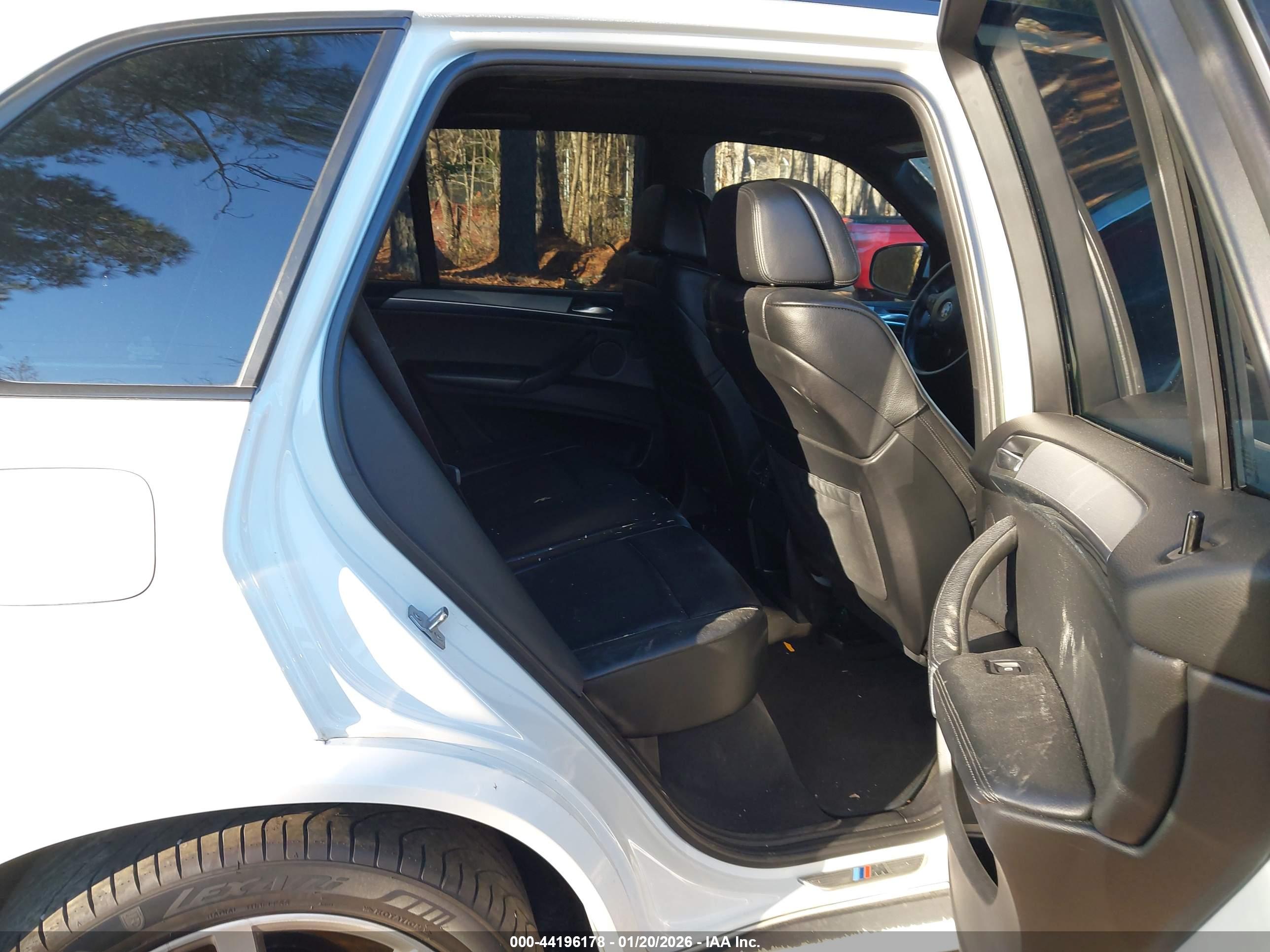 BMW X5 image 8