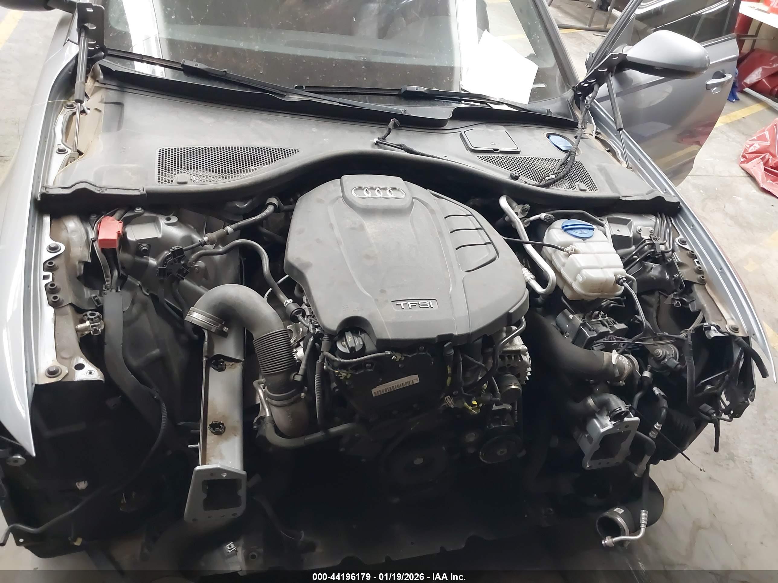 AUDI A6 image 10