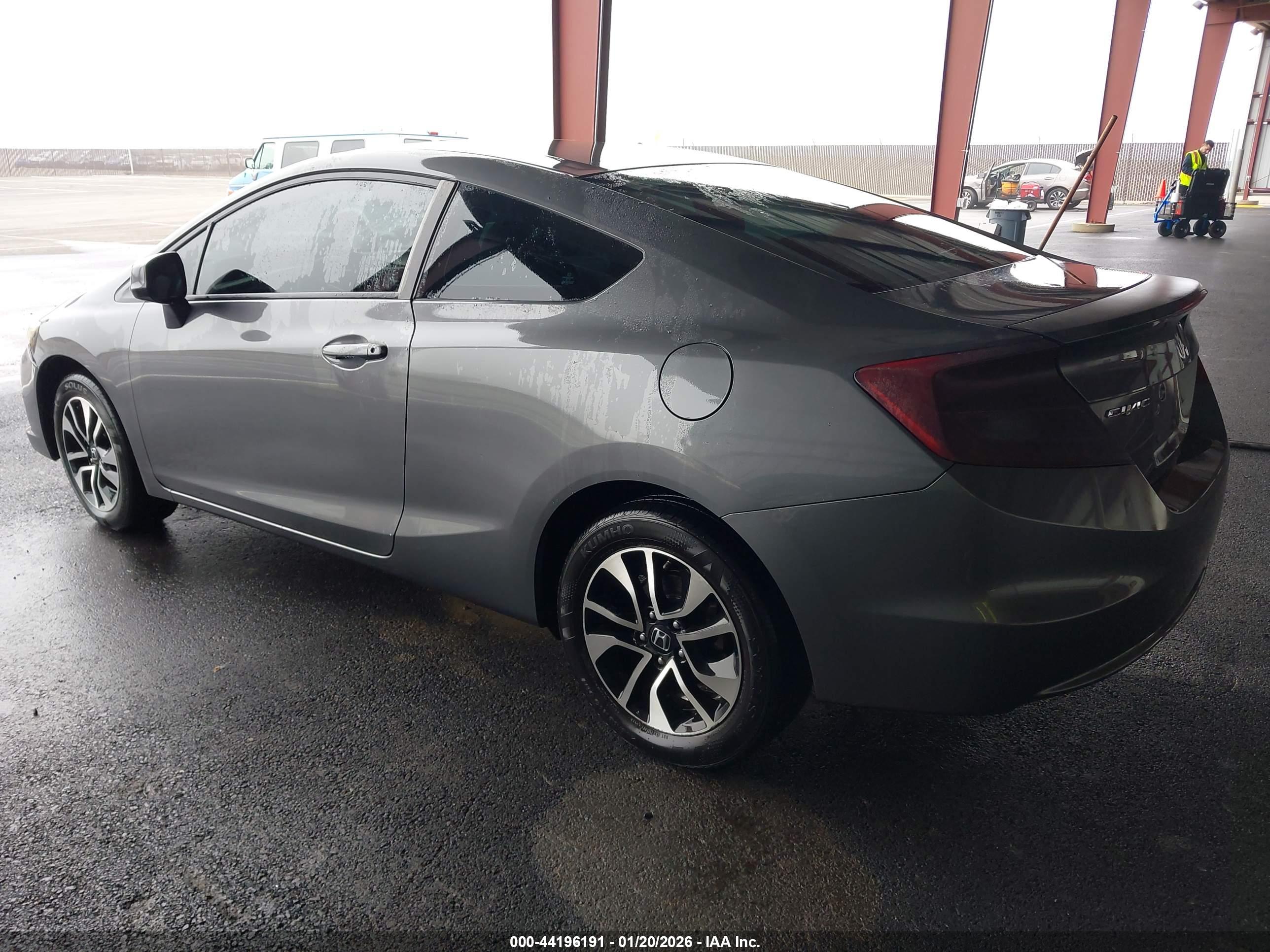 HONDA CIVIC image 3