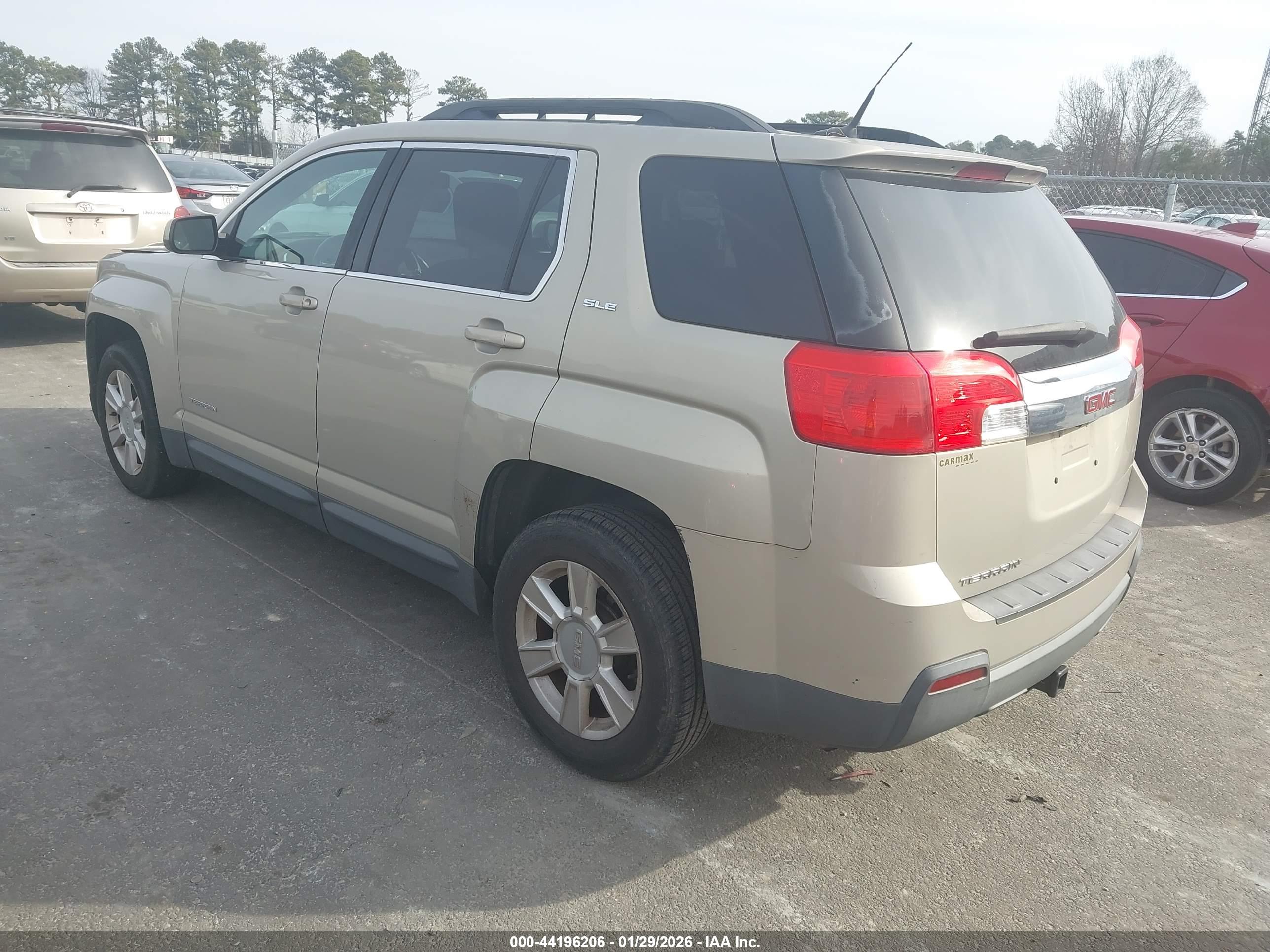 GMC TERRAIN image 3