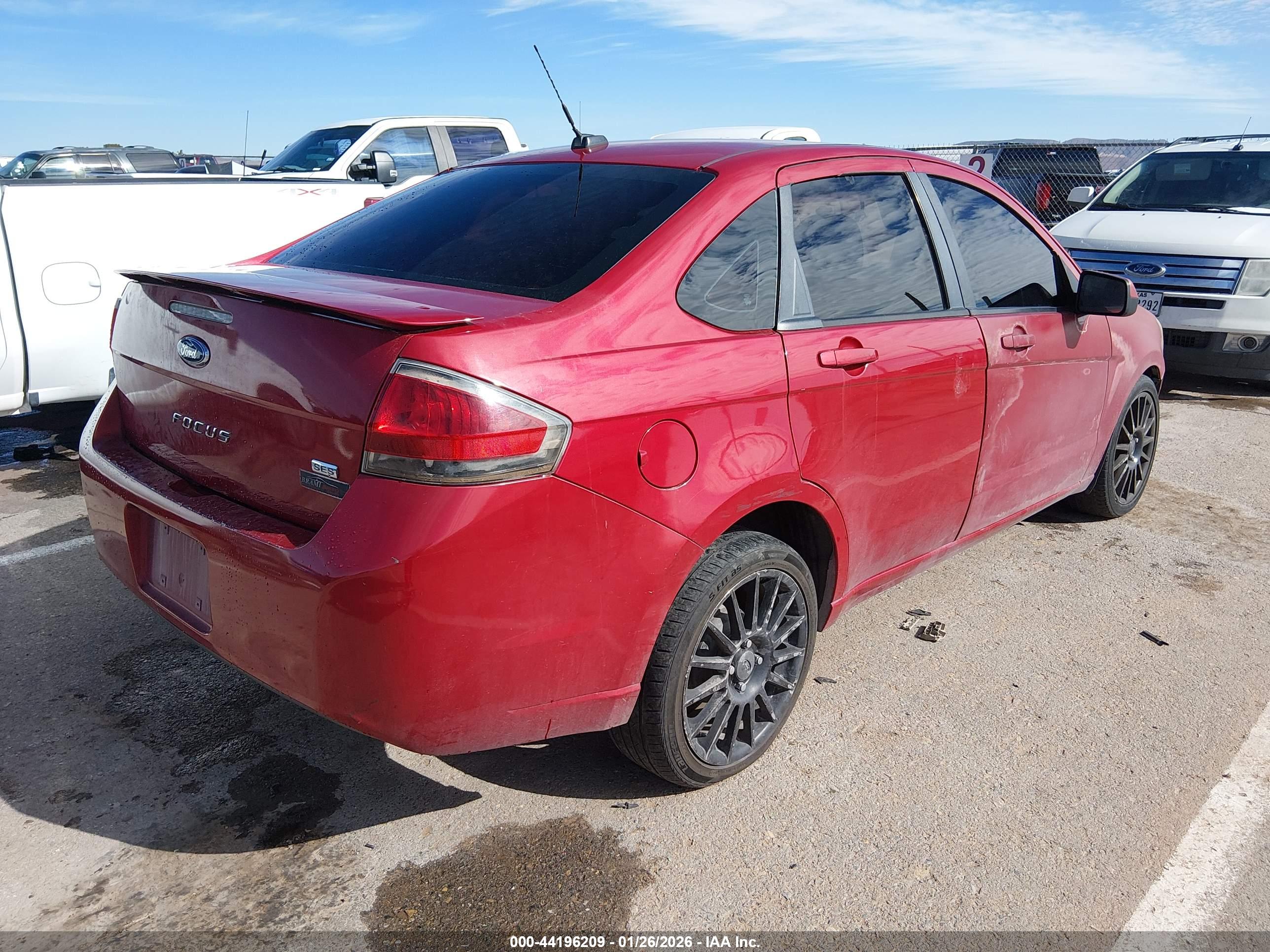 FORD FOCUS image 4