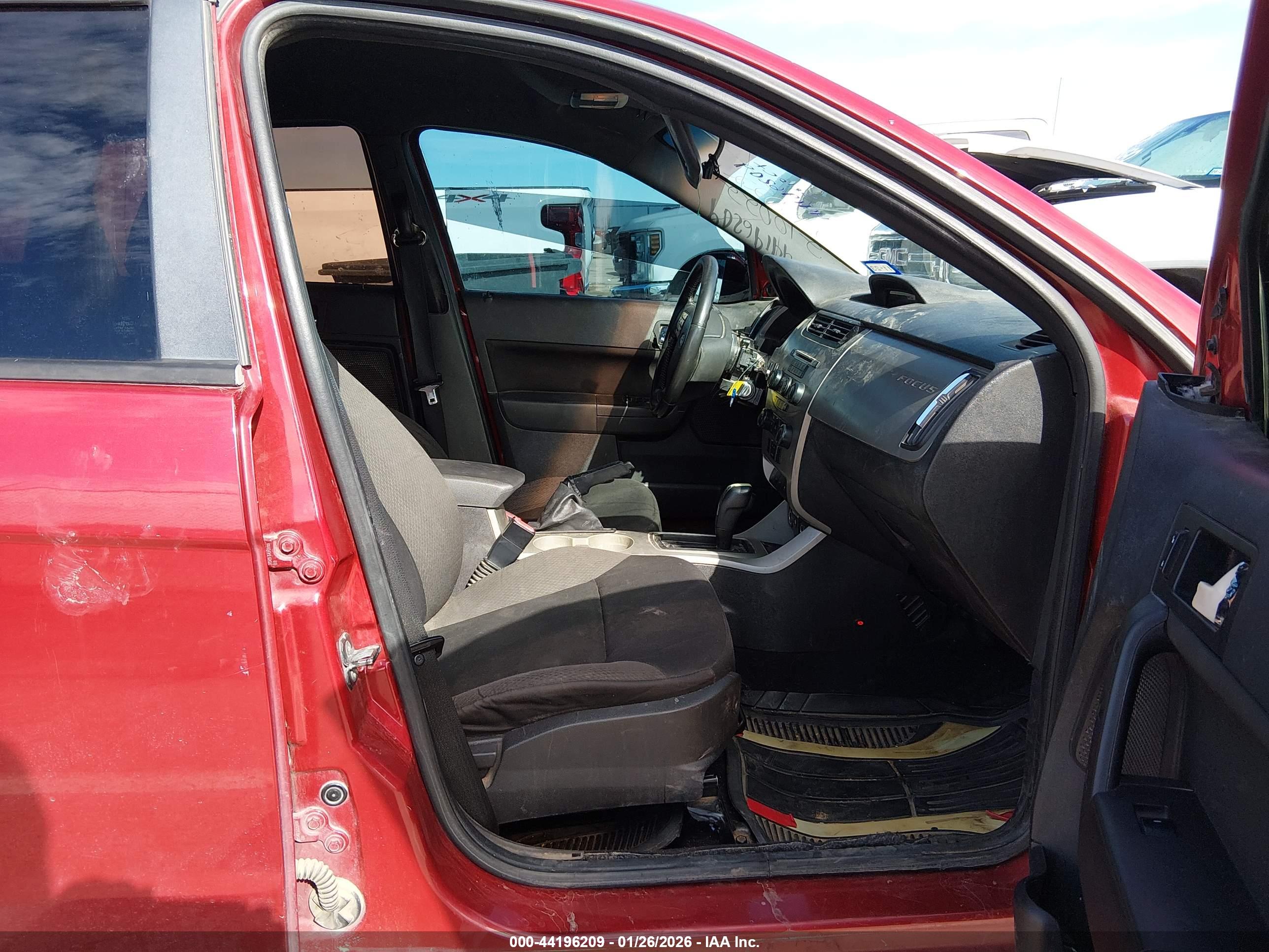 FORD FOCUS image 5