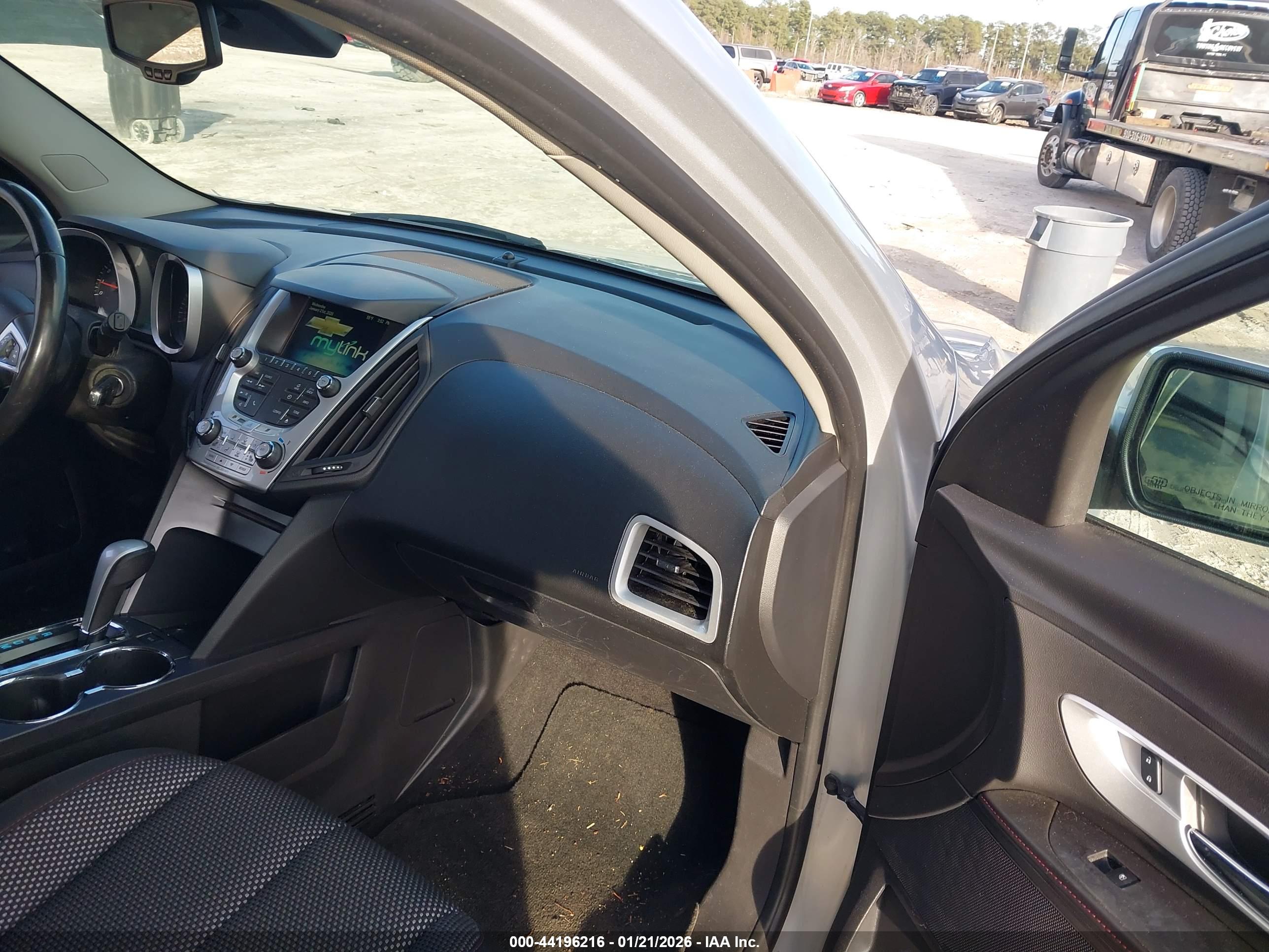 CHEVROLET EQUINOX image 5