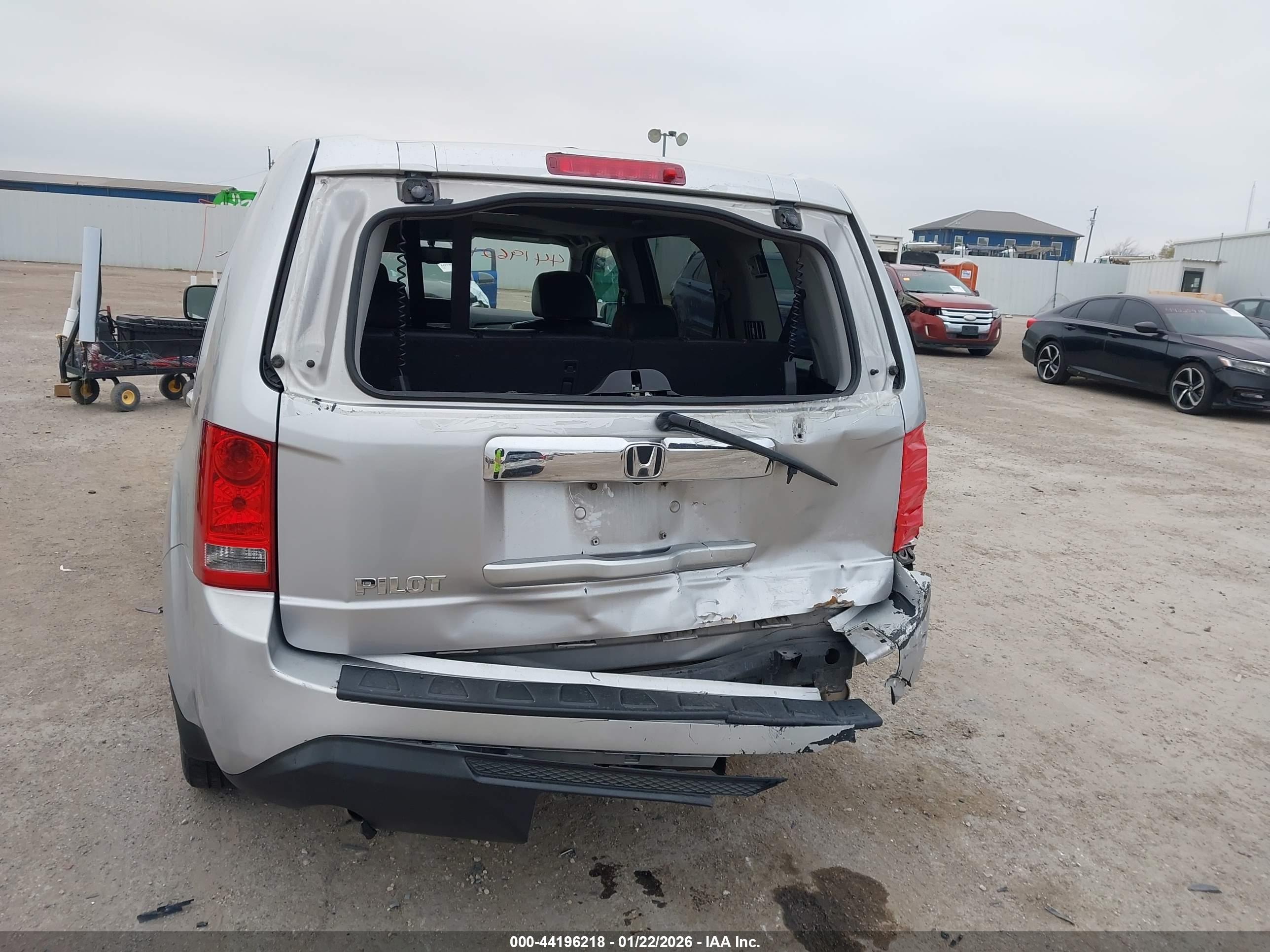 HONDA PILOT image 6