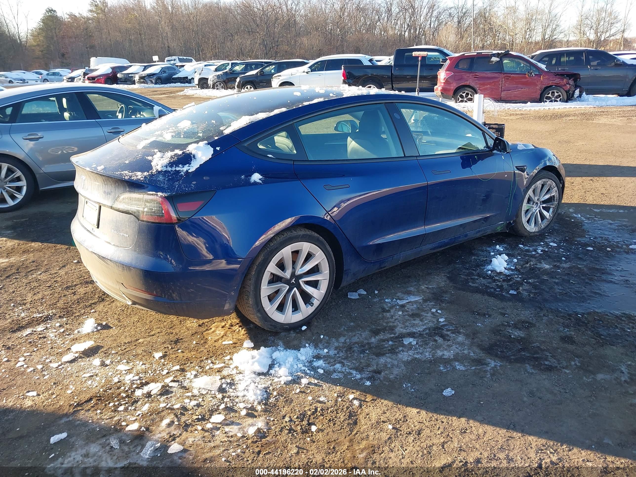 TESLA MODEL image 4