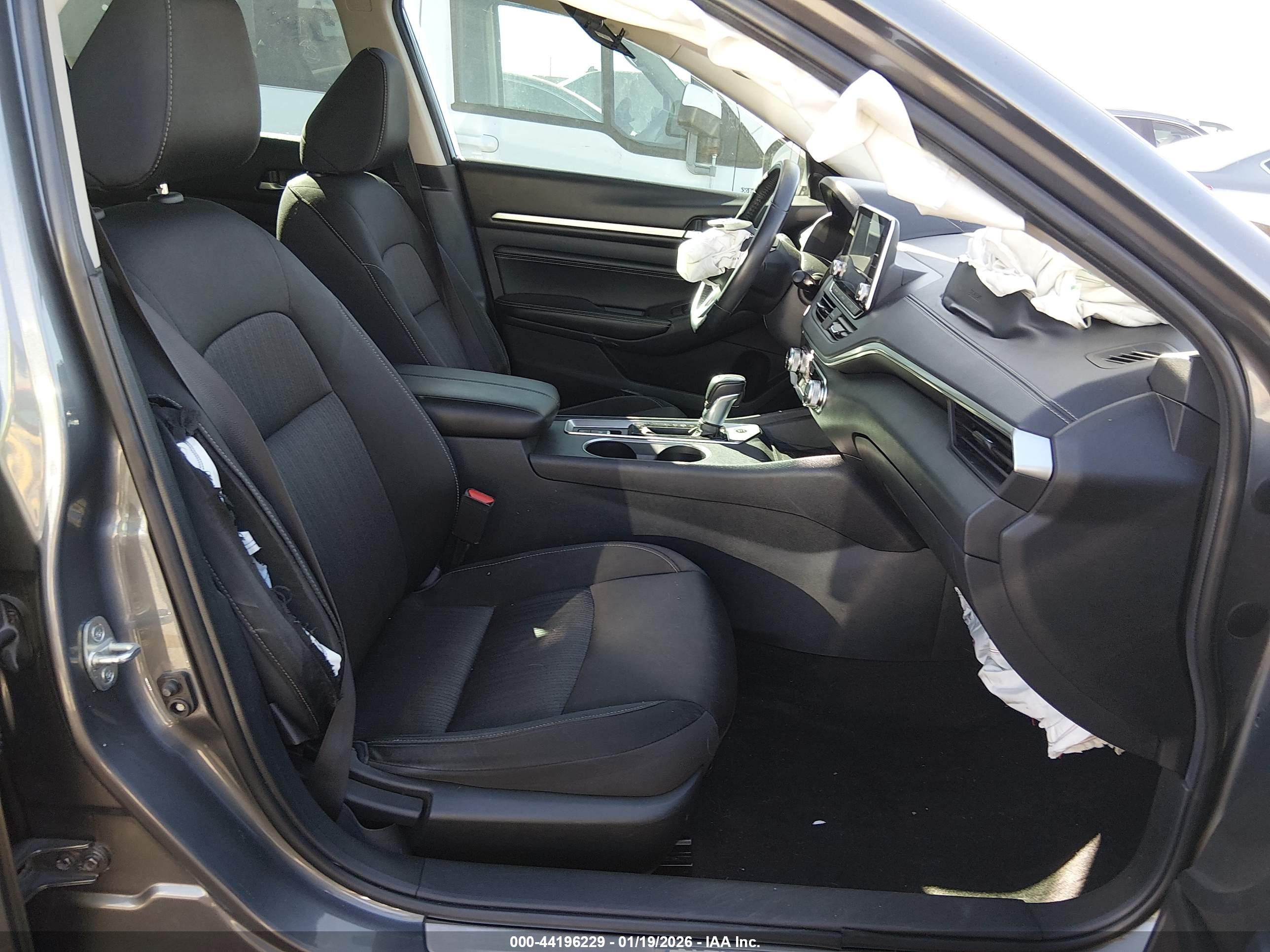 NISSAN ALTIMA image 5