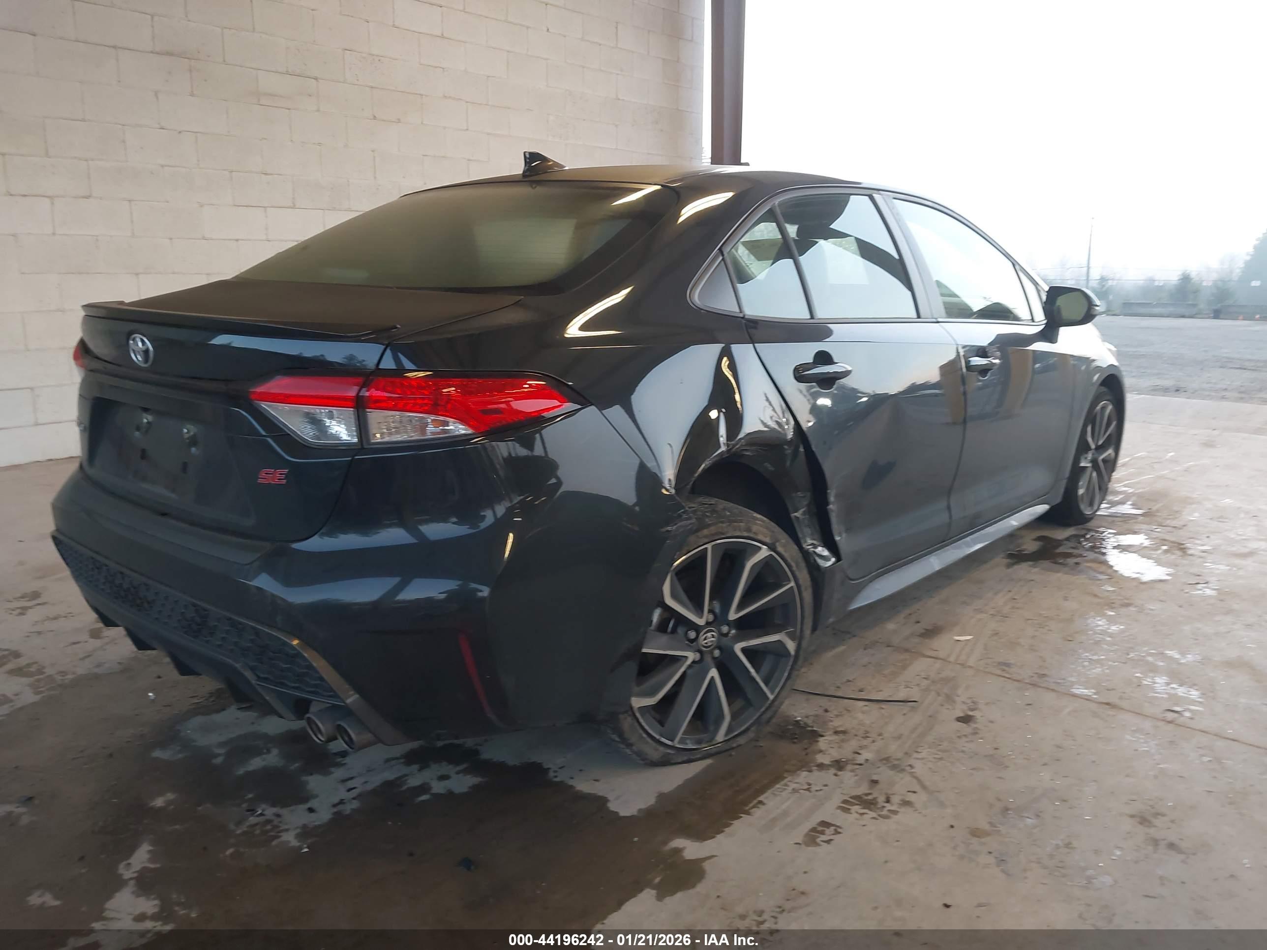 TOYOTA COROLLA image 4
