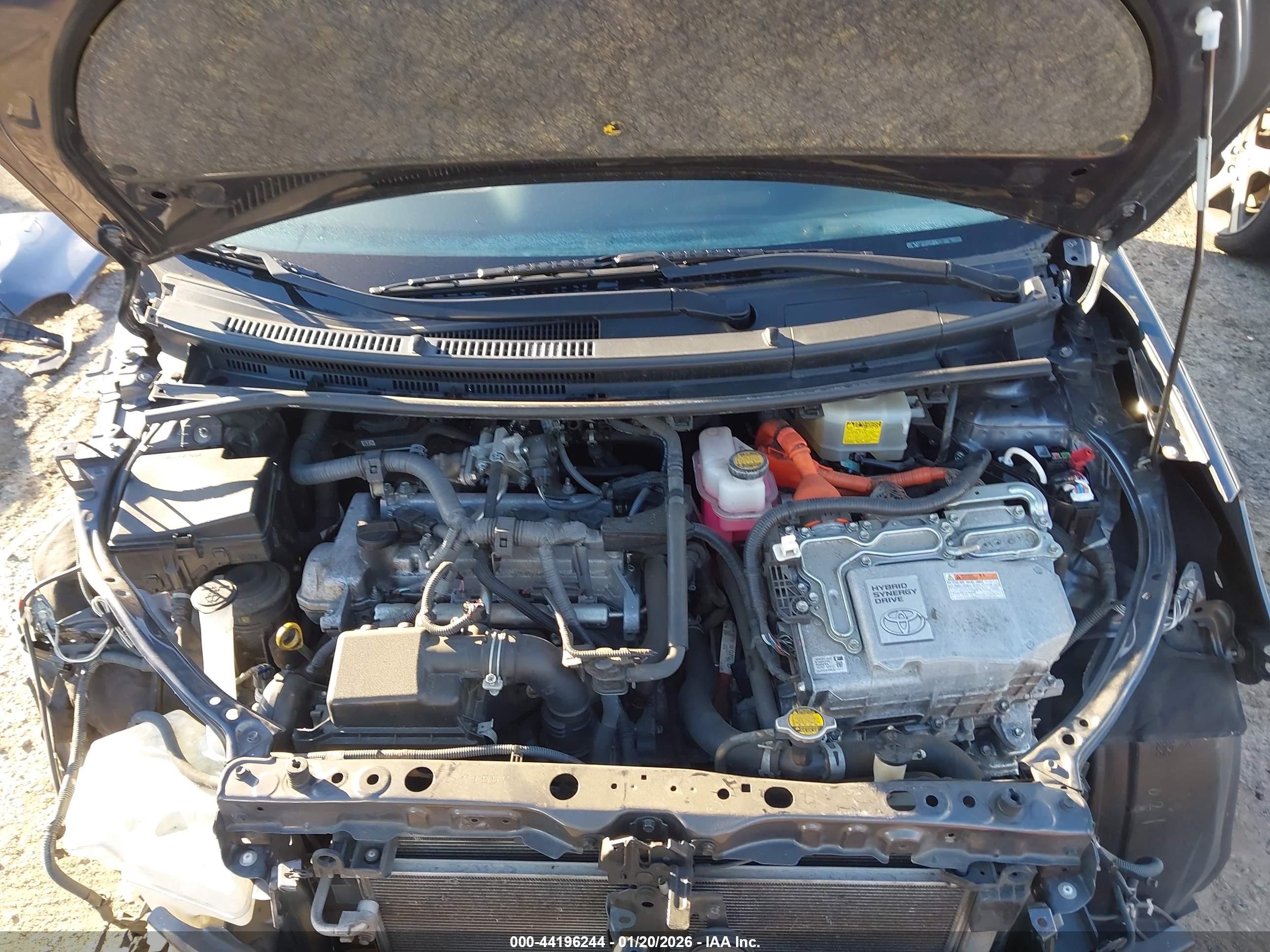 TOYOTA PRIUS image 10