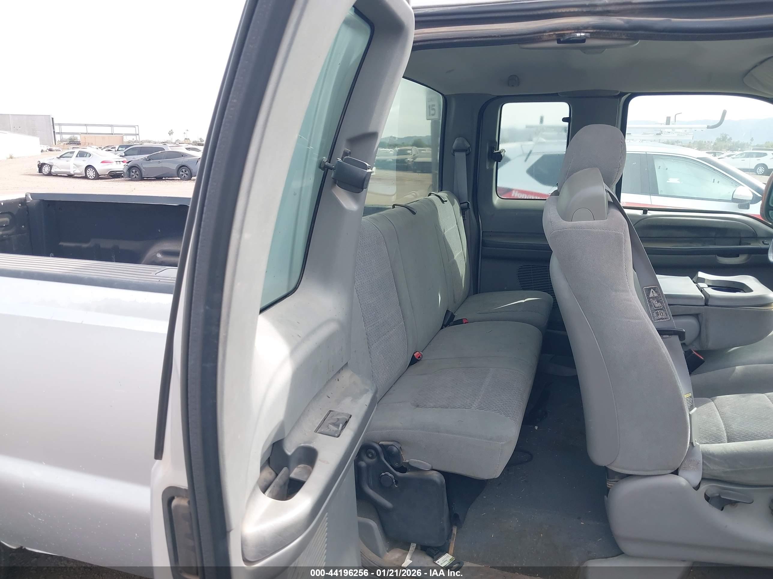 FORD F-250 image 8