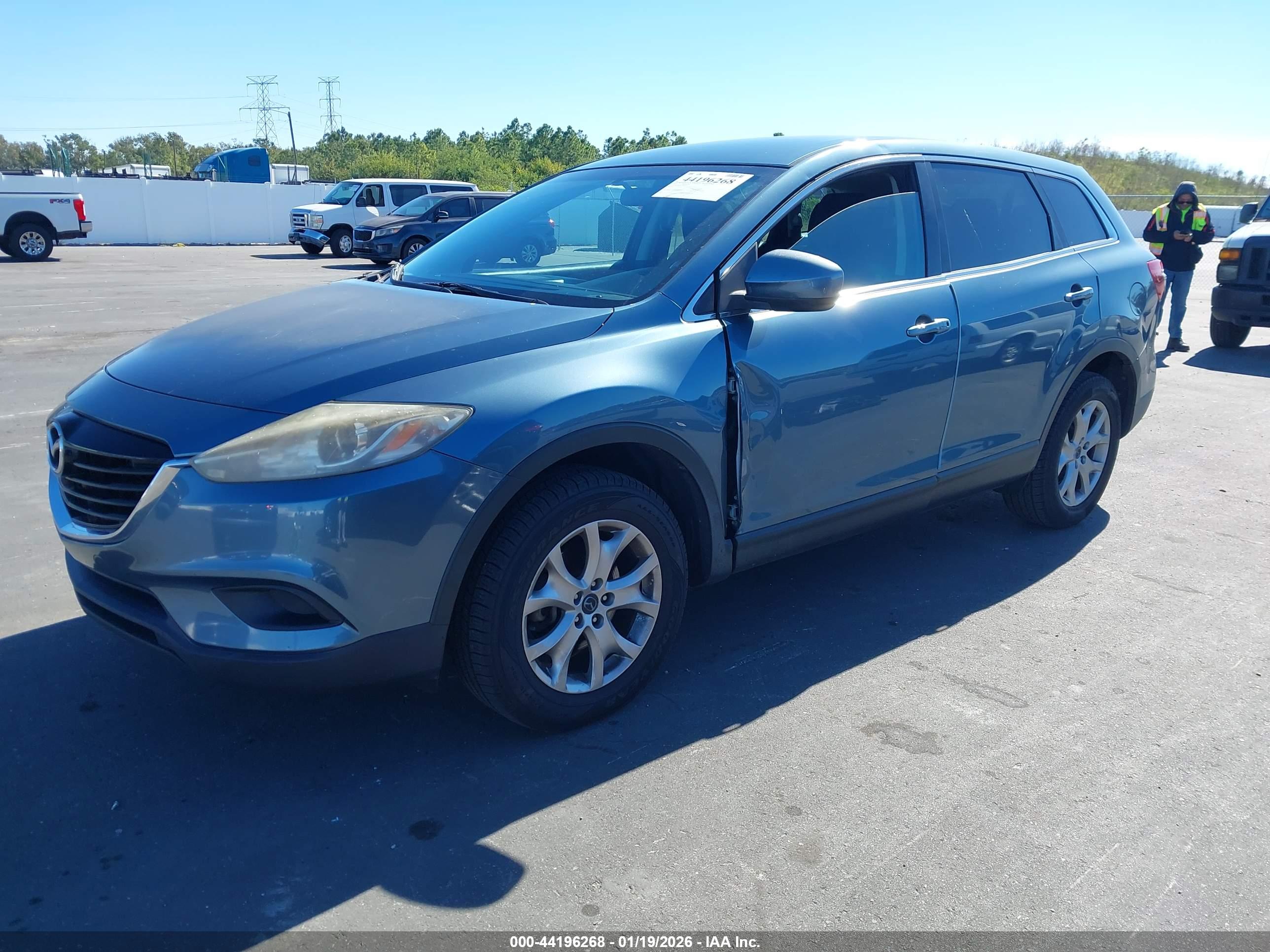 MAZDA CX-9 image 2