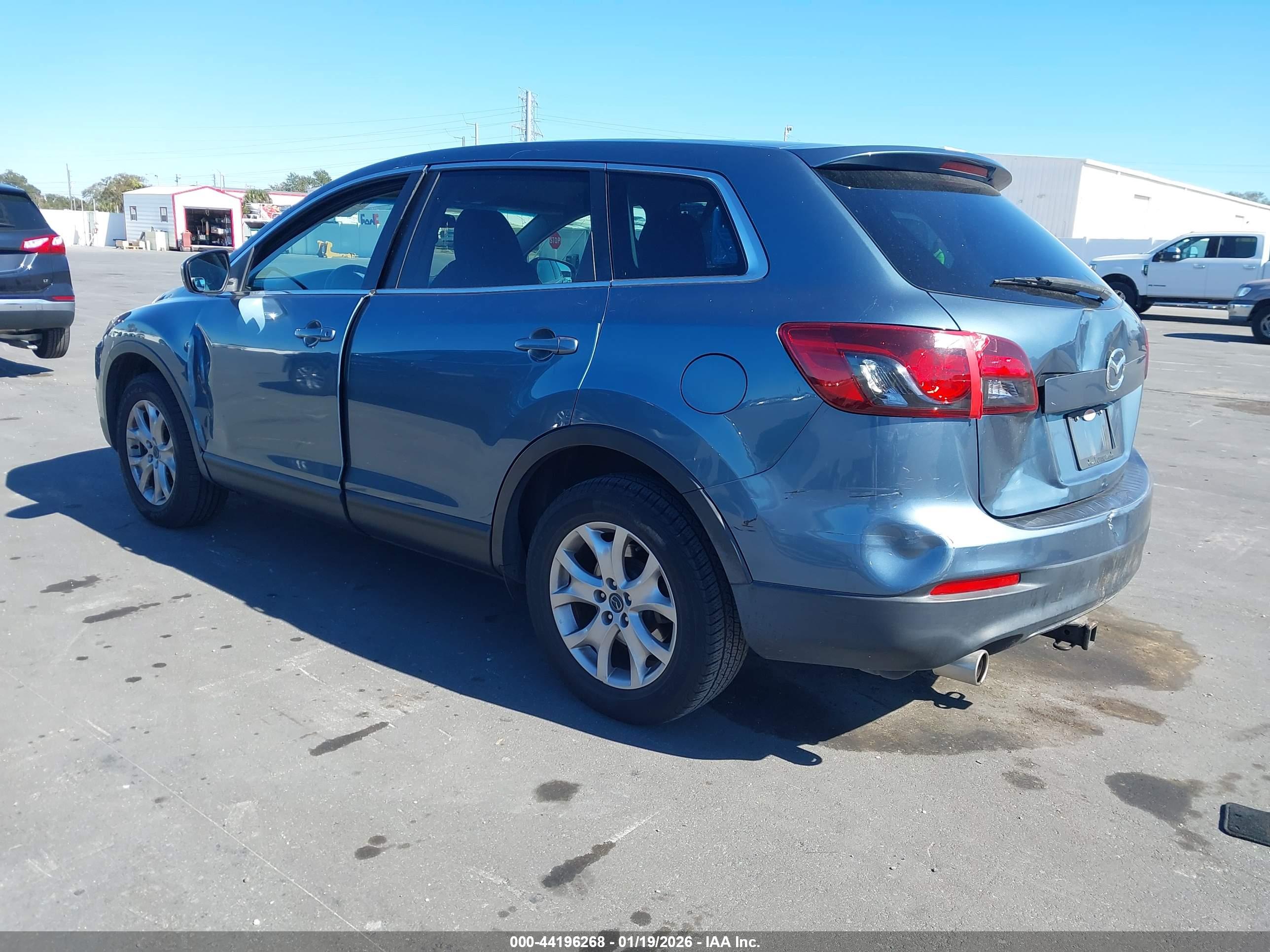 MAZDA CX-9 image 3
