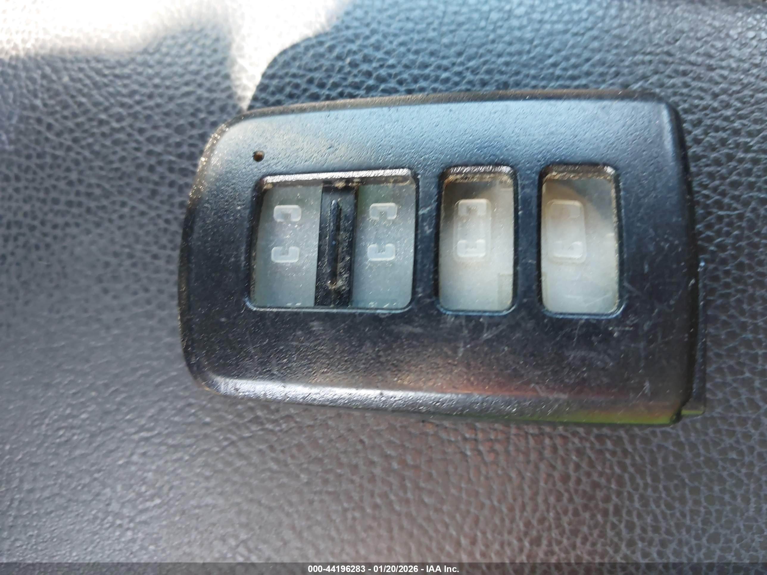 TOYOTA COROLLA image 11