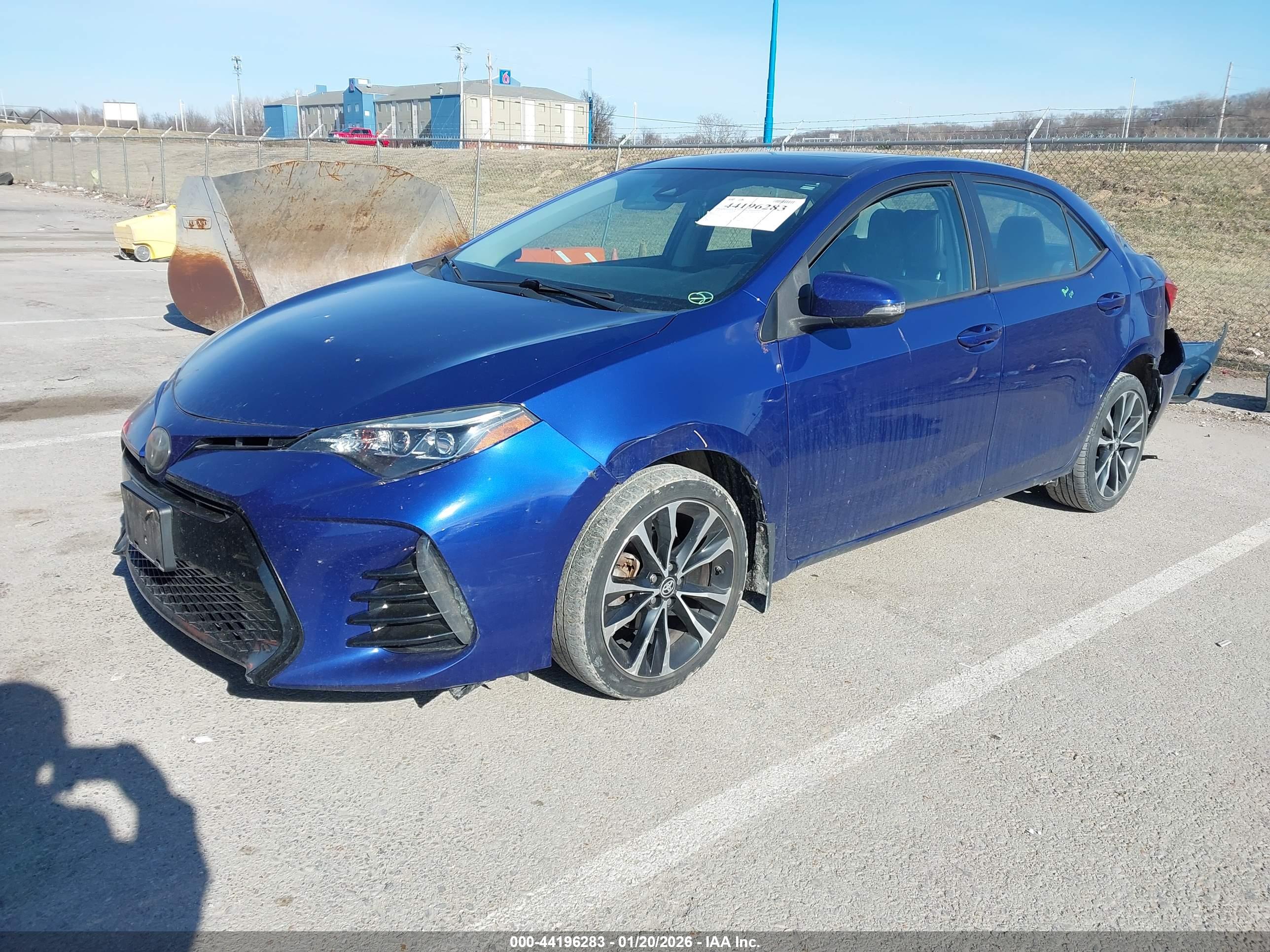 TOYOTA COROLLA image 2