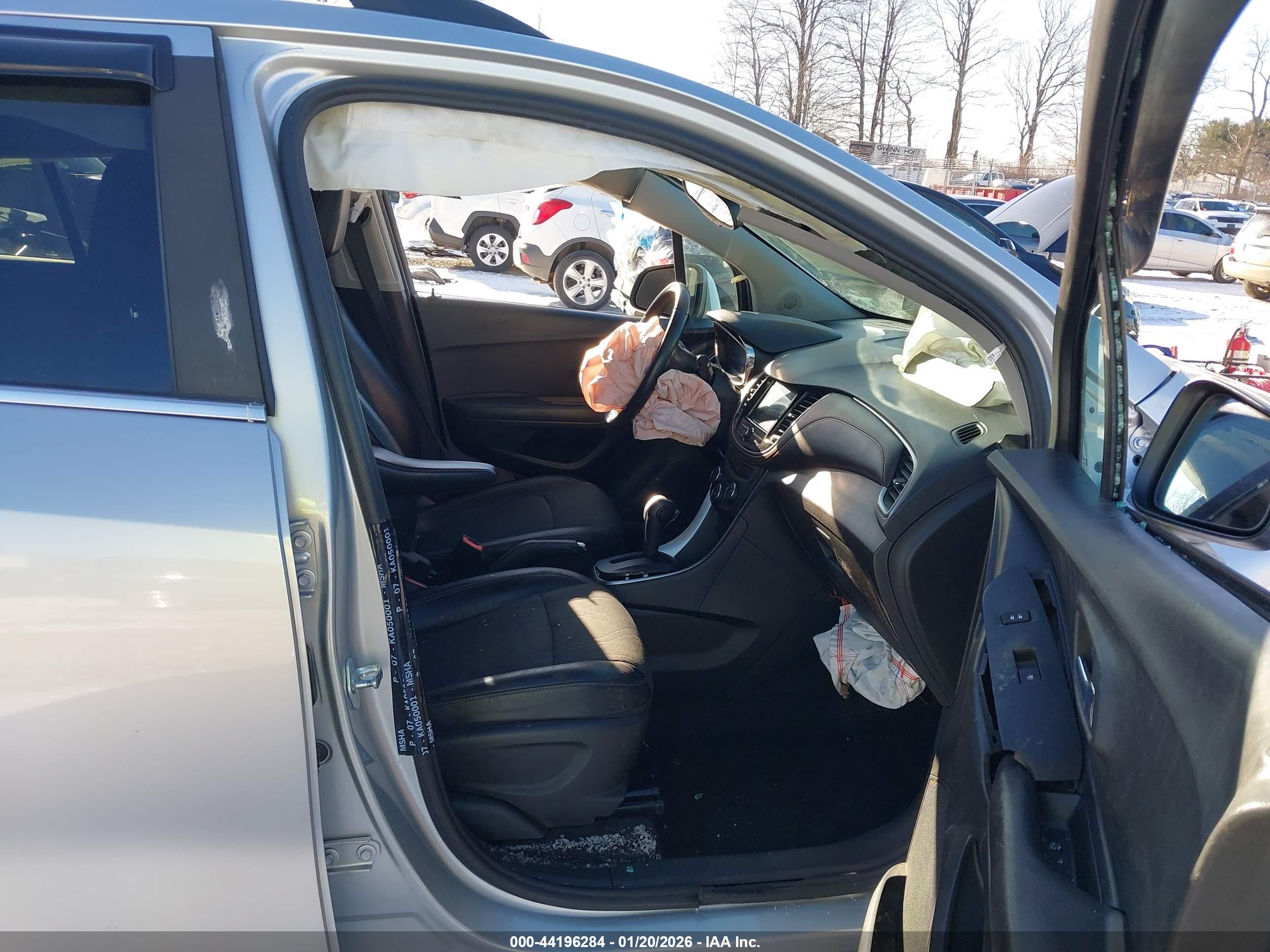 CHEVROLET TRAX image 5
