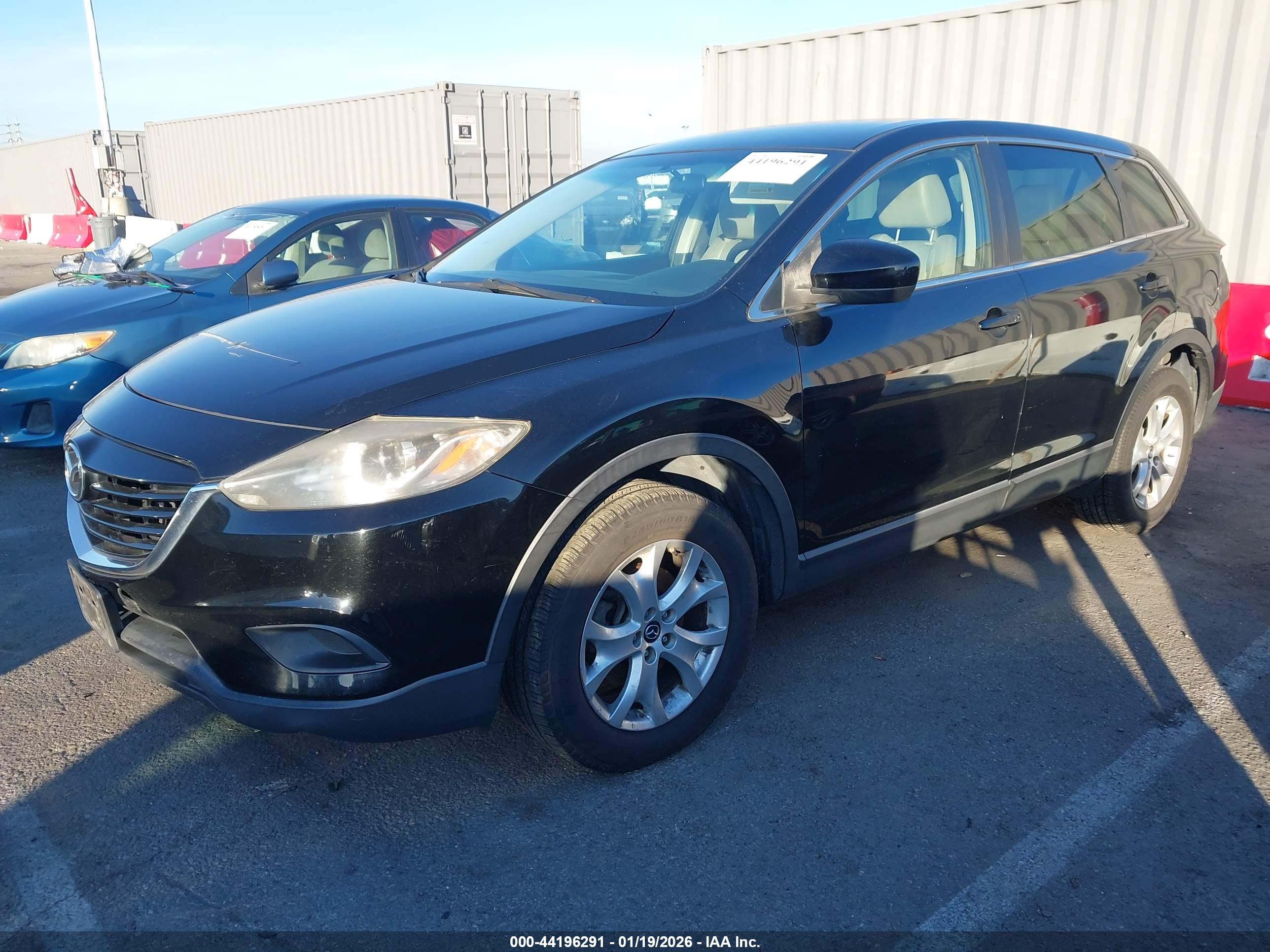 MAZDA CX-9 image 2