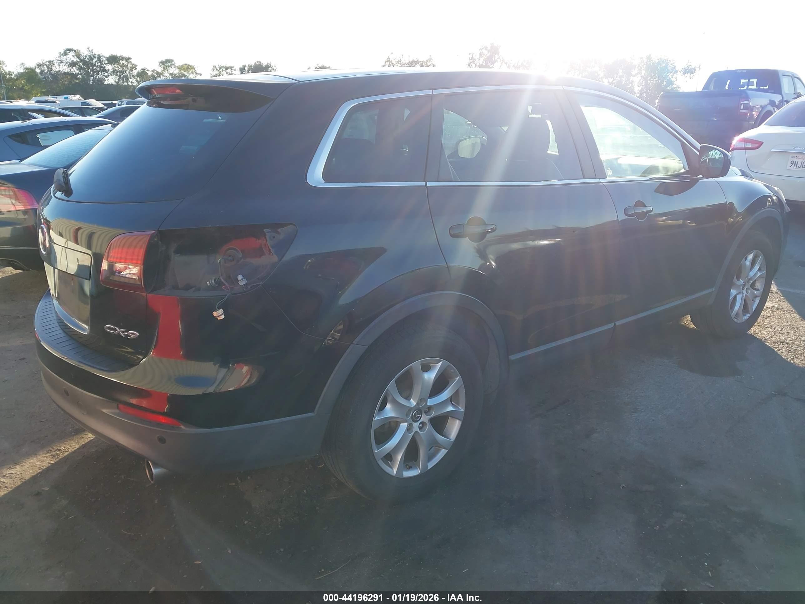 MAZDA CX-9 image 4