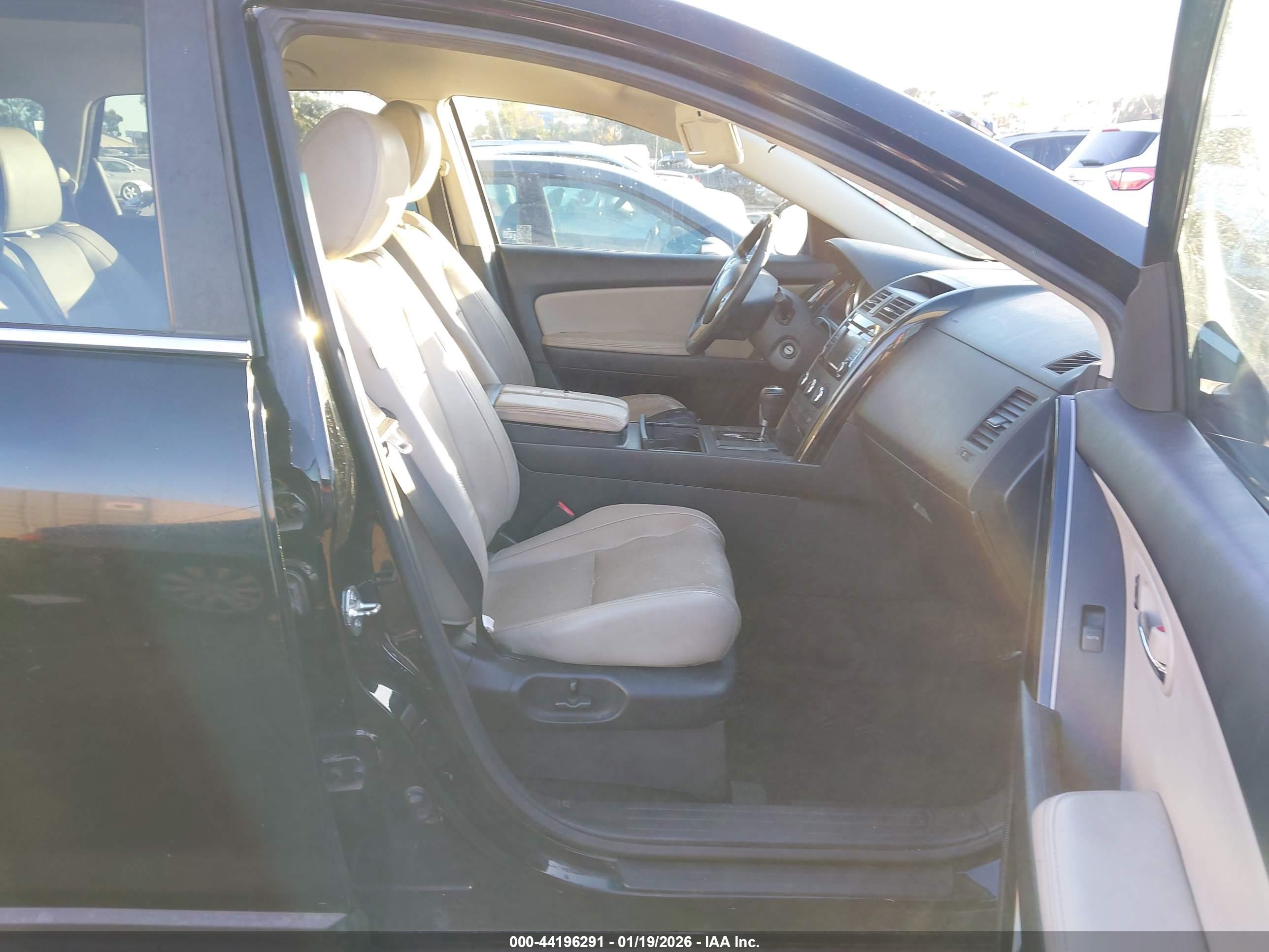 MAZDA CX-9 image 5