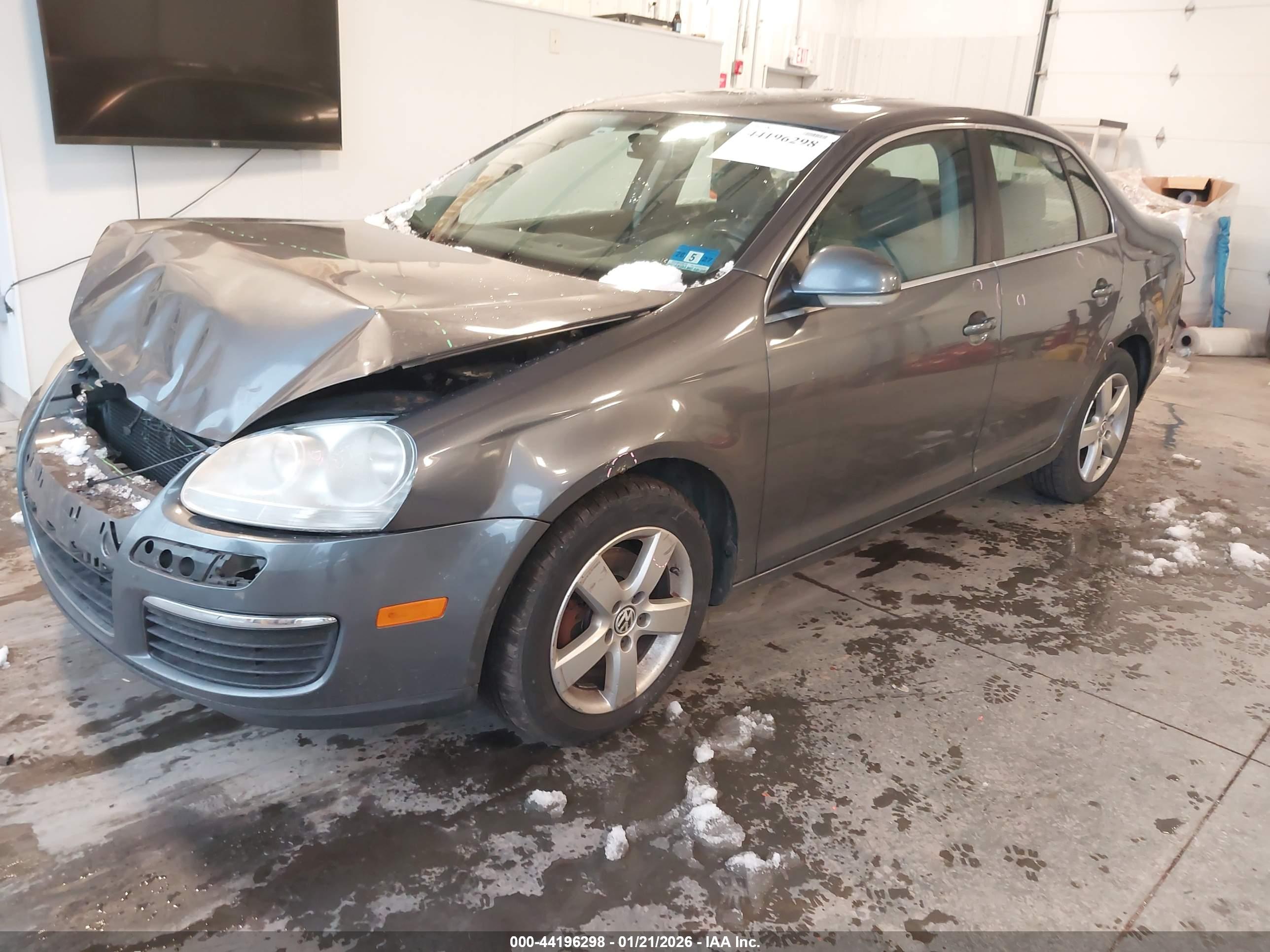 VOLKSWAGEN JETTA image 2