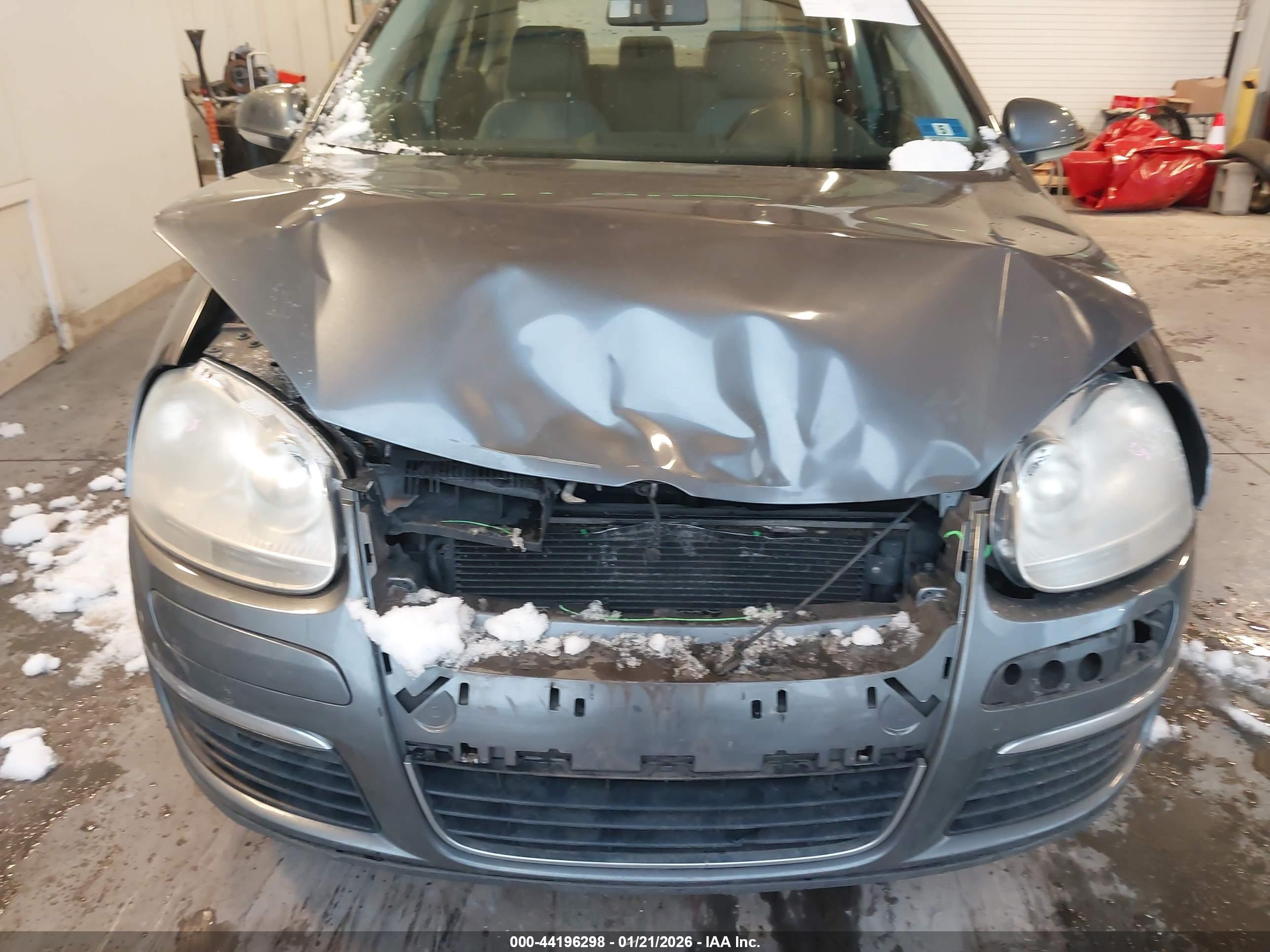 VOLKSWAGEN JETTA image 6
