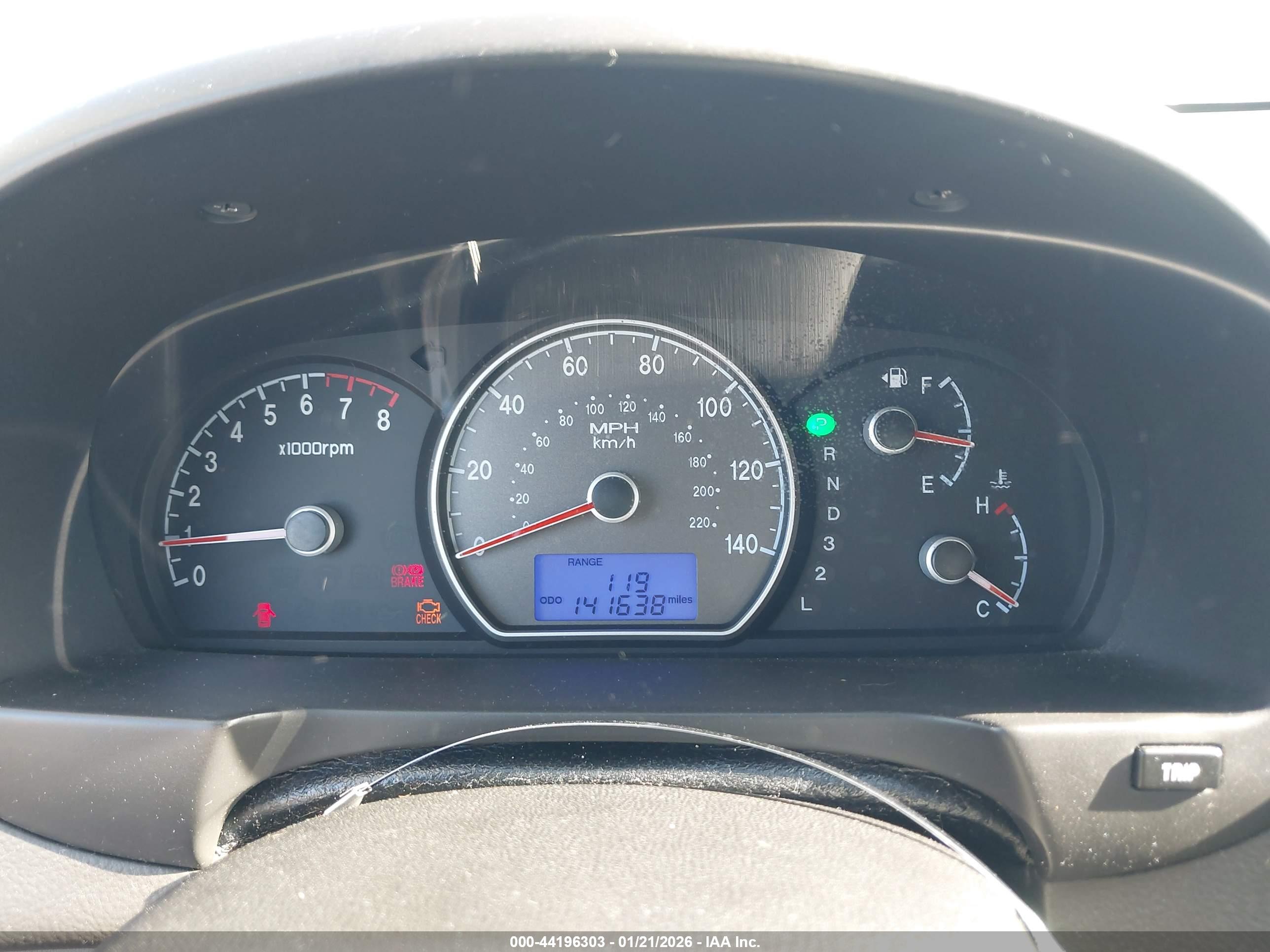 HYUNDAI ELANTRA image 7