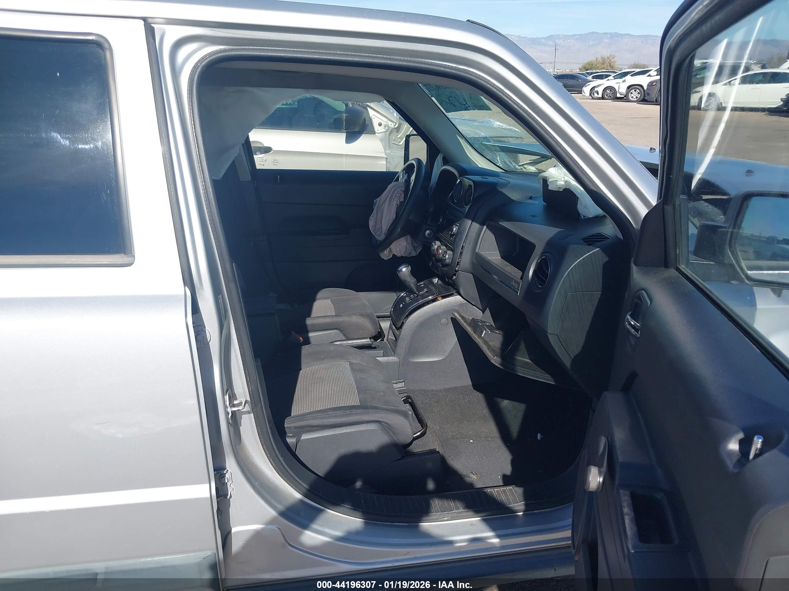JEEP PATRIOT image 5