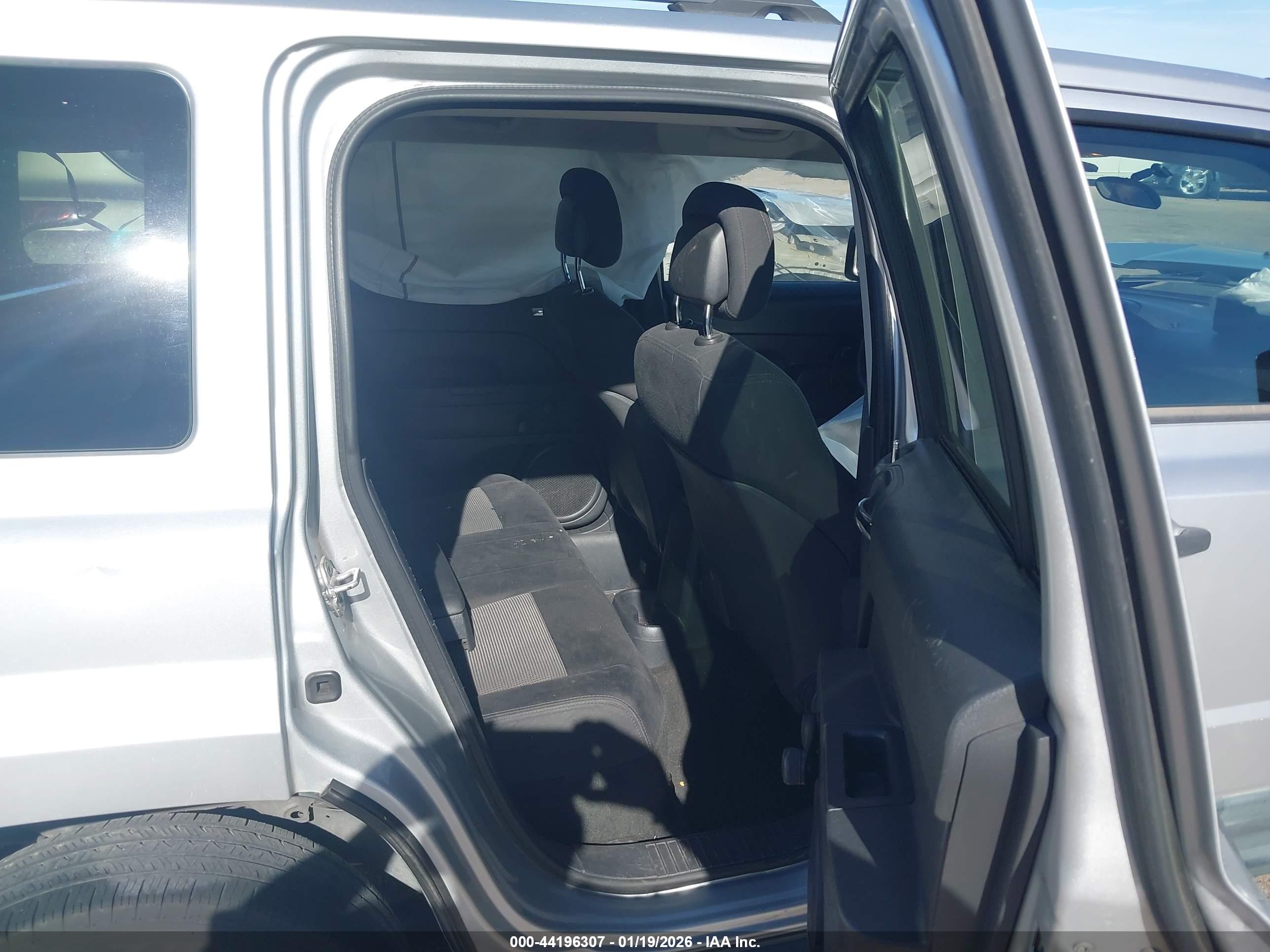 JEEP PATRIOT image 8