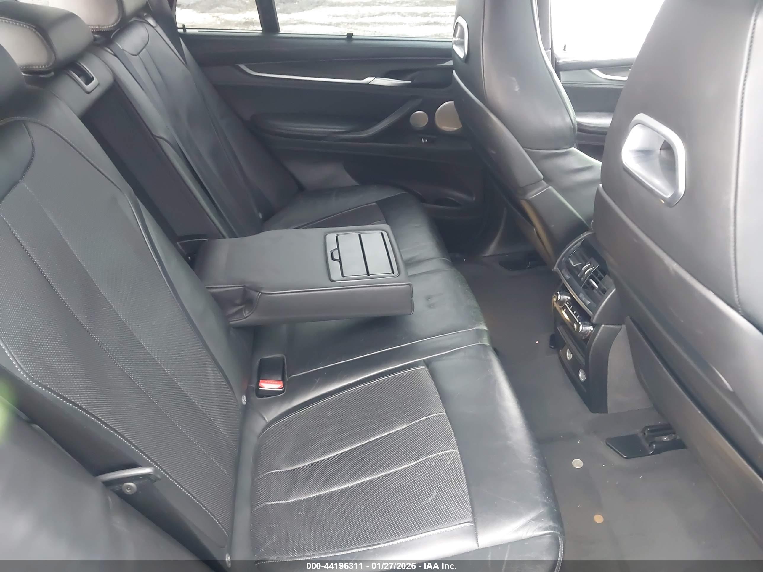 BMW X5 image 8