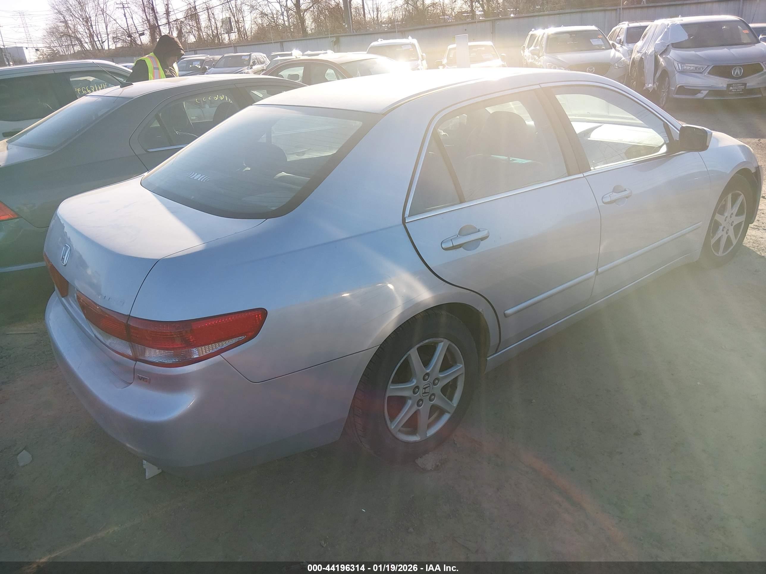 HONDA ACCORD image 4