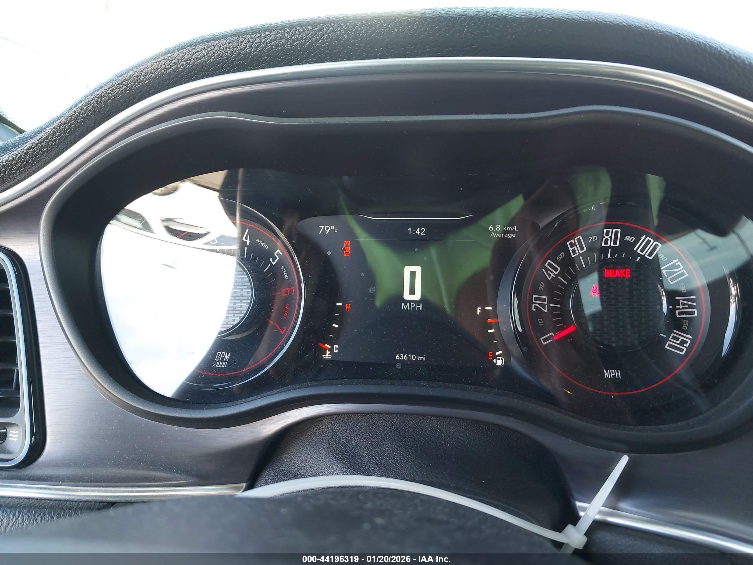DODGE CHALLENGER image 7