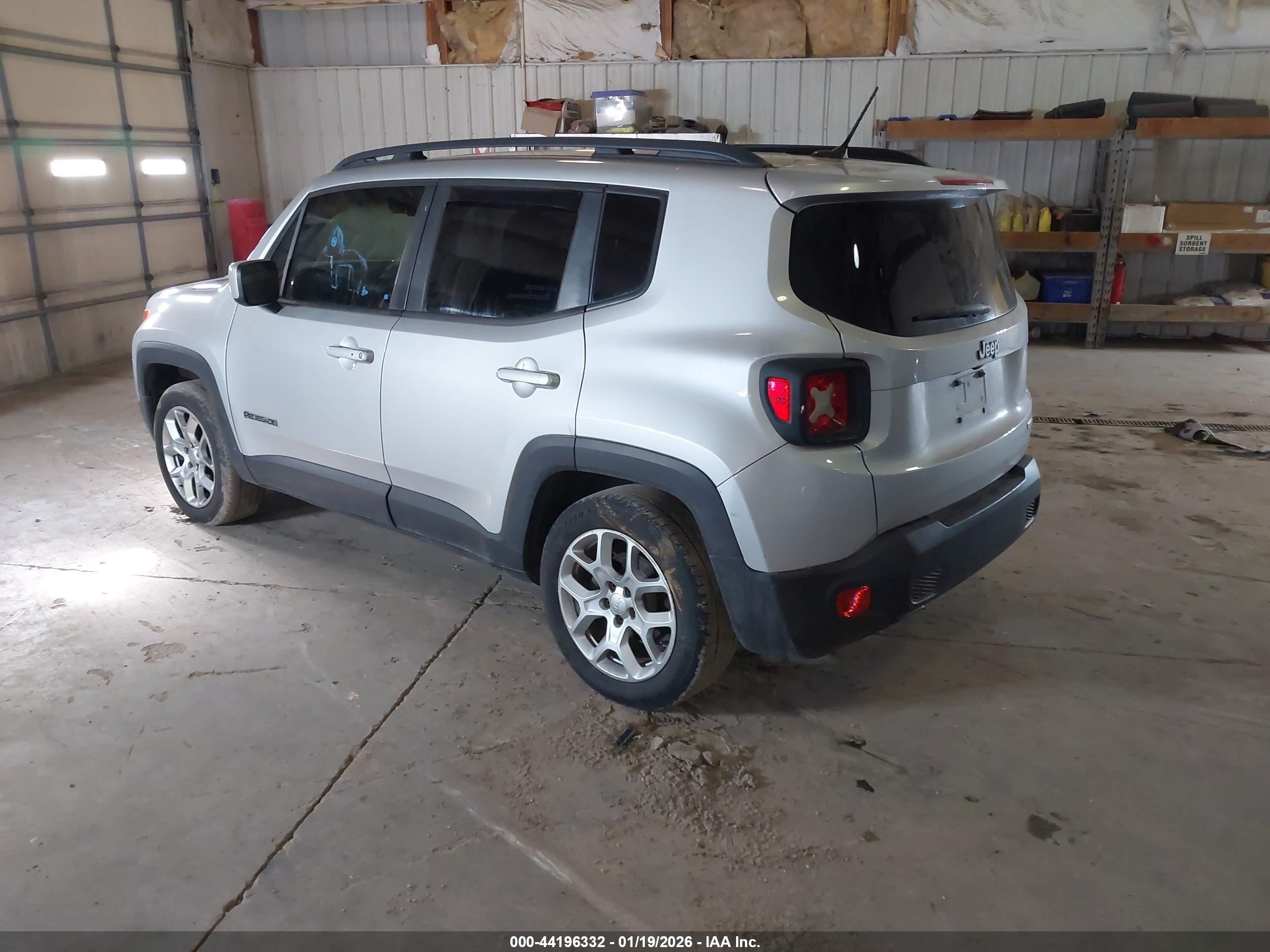JEEP RENEGADE image 3
