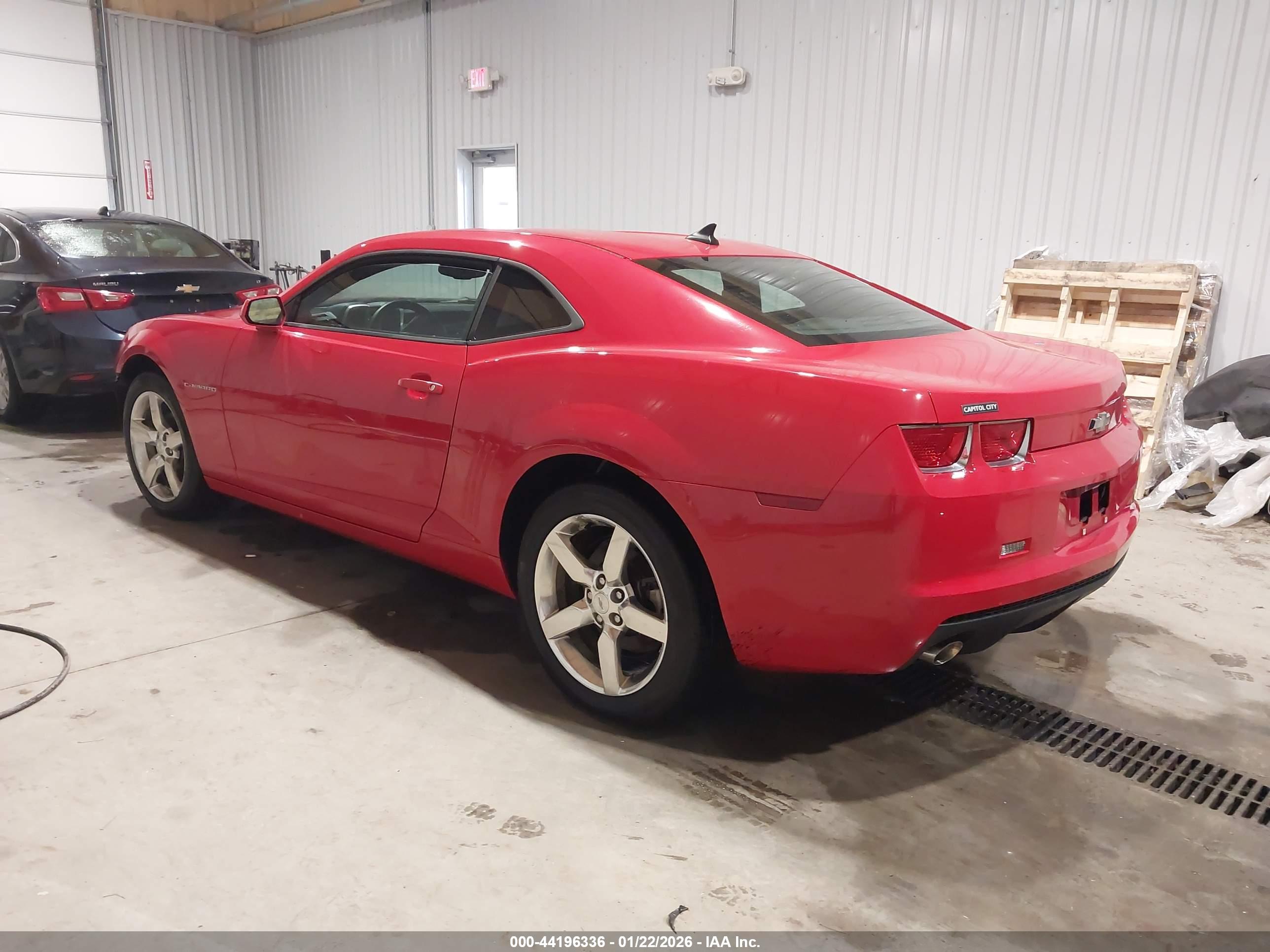 CHEVROLET CAMARO image 3