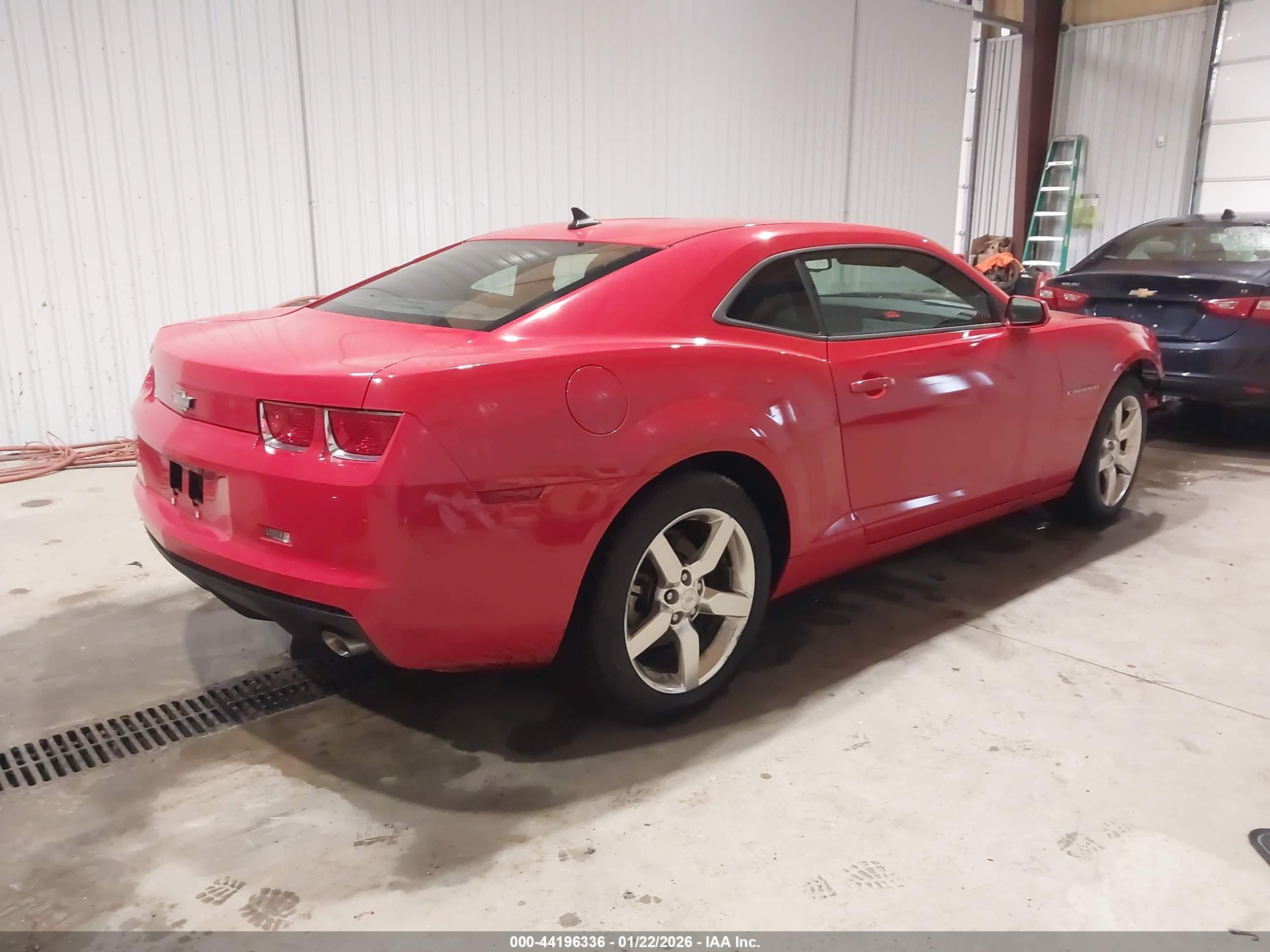 CHEVROLET CAMARO image 4
