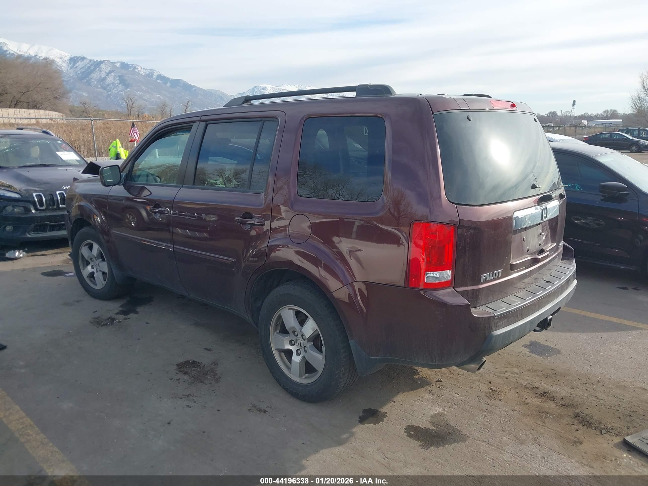 HONDA PILOT image 3