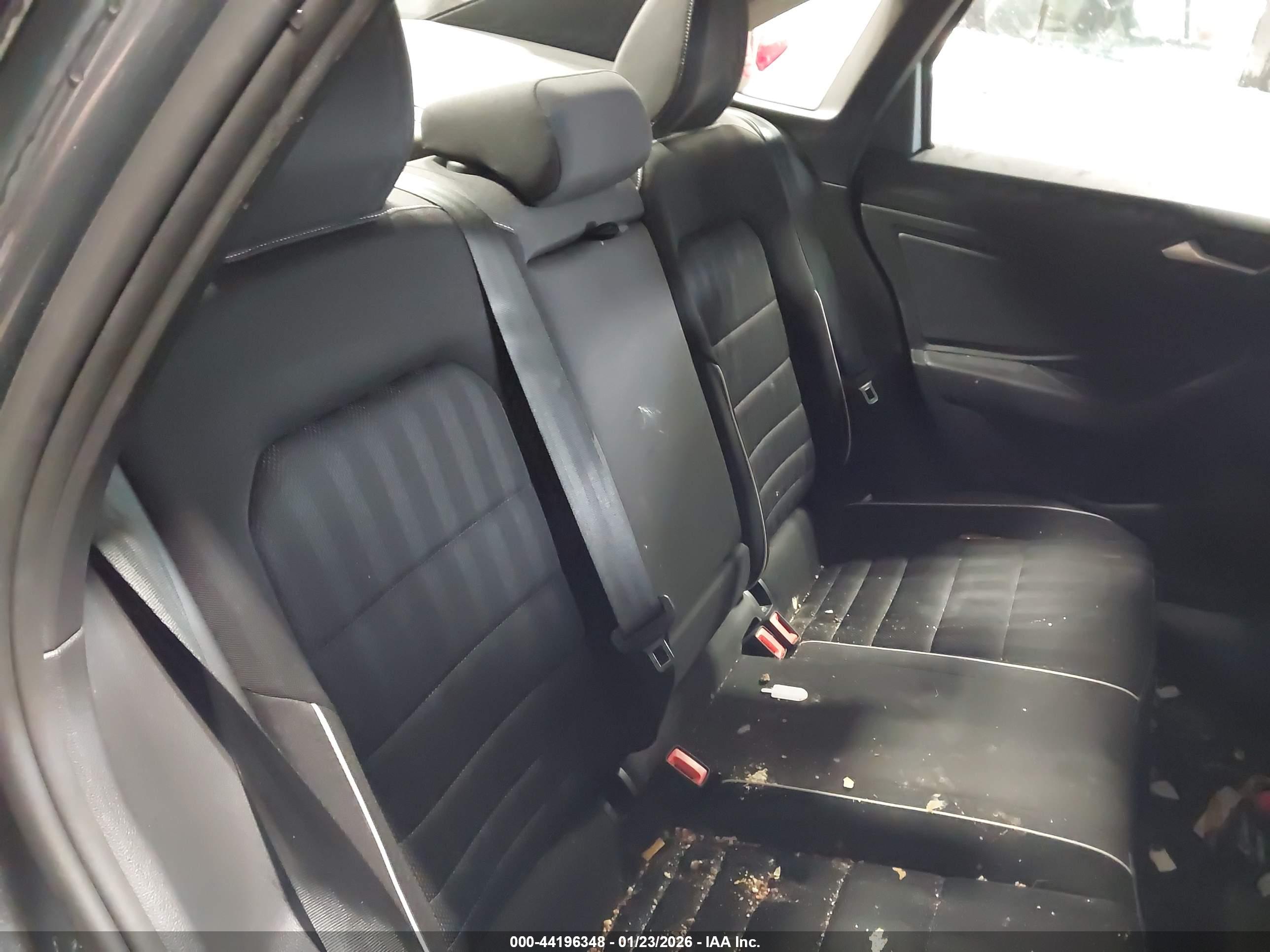 VOLKSWAGEN JETTA image 8