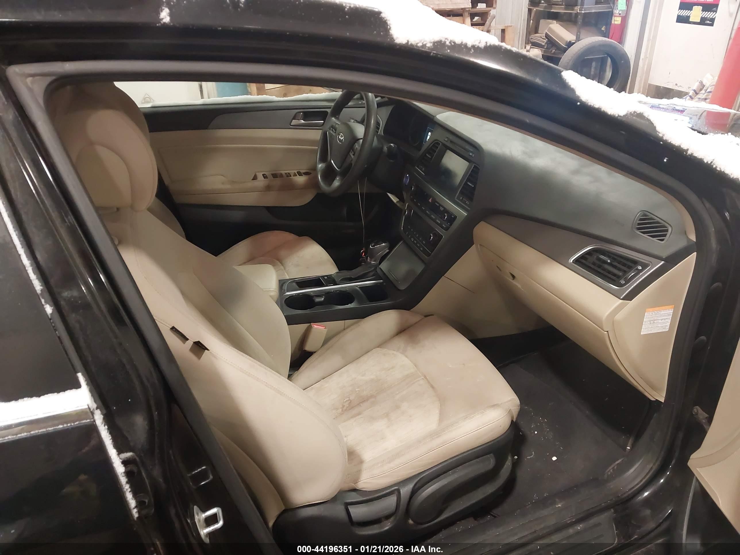 HYUNDAI SONATA image 5