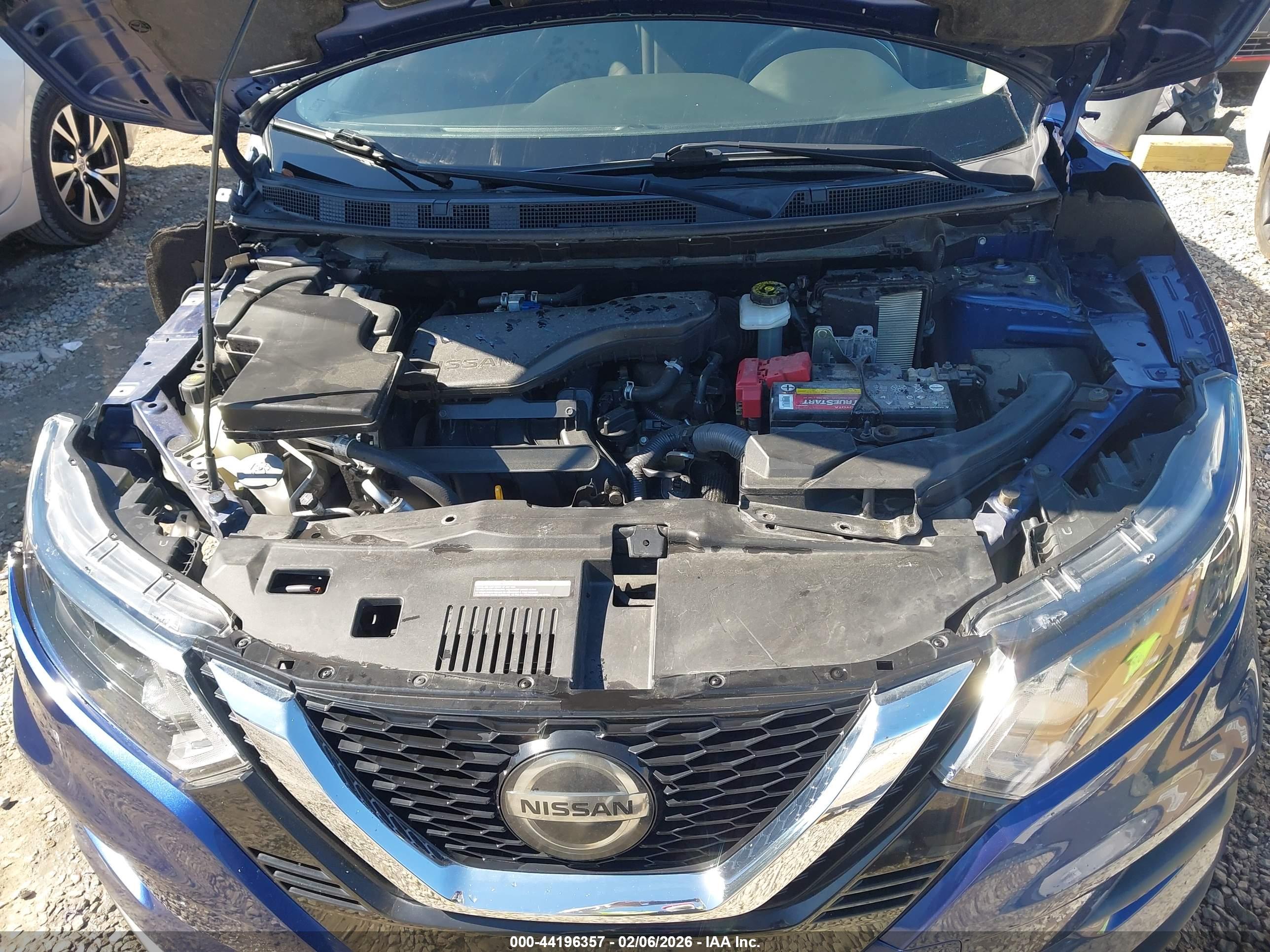 NISSAN ROGUE image 10