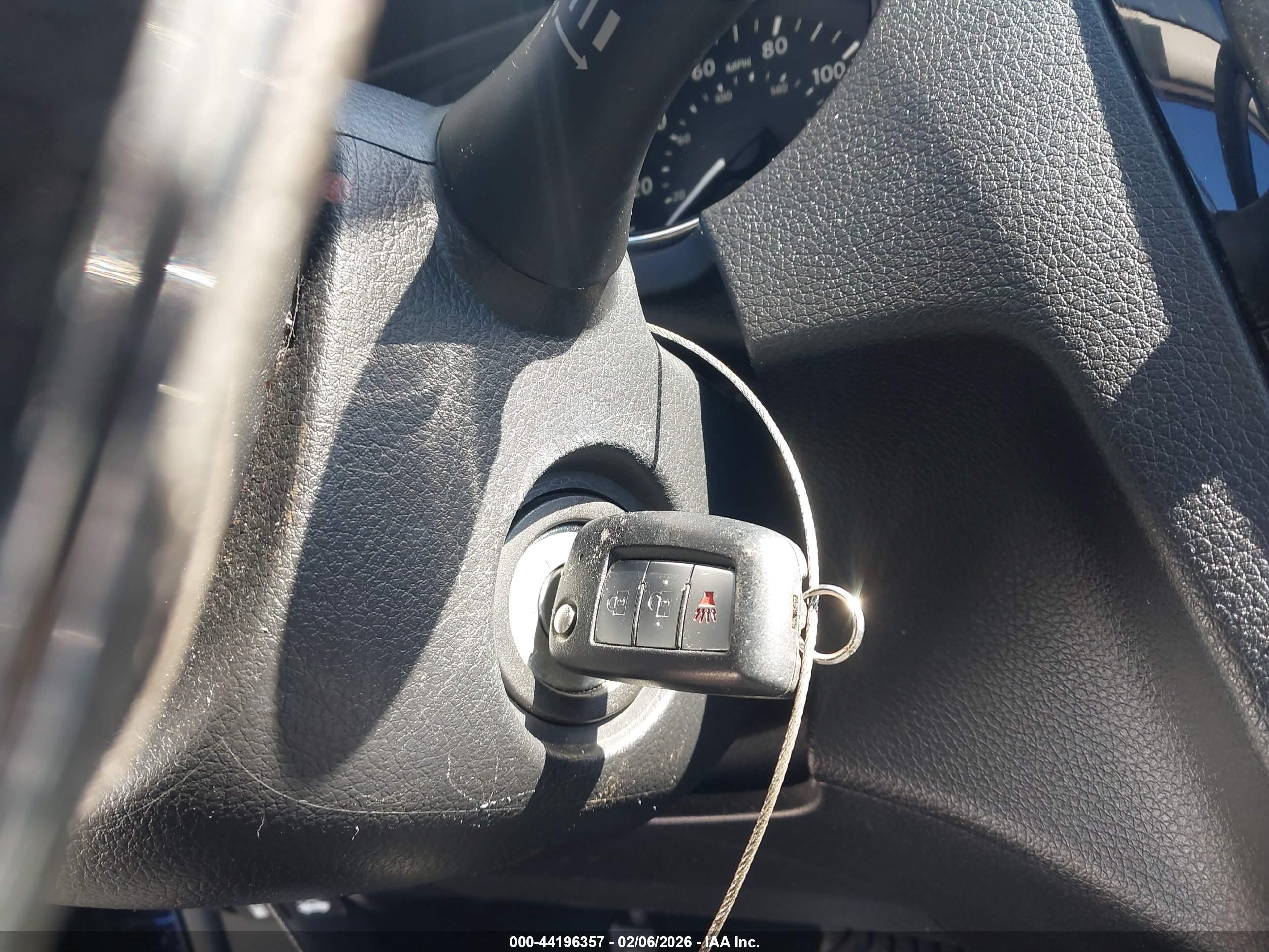 NISSAN ROGUE image 11