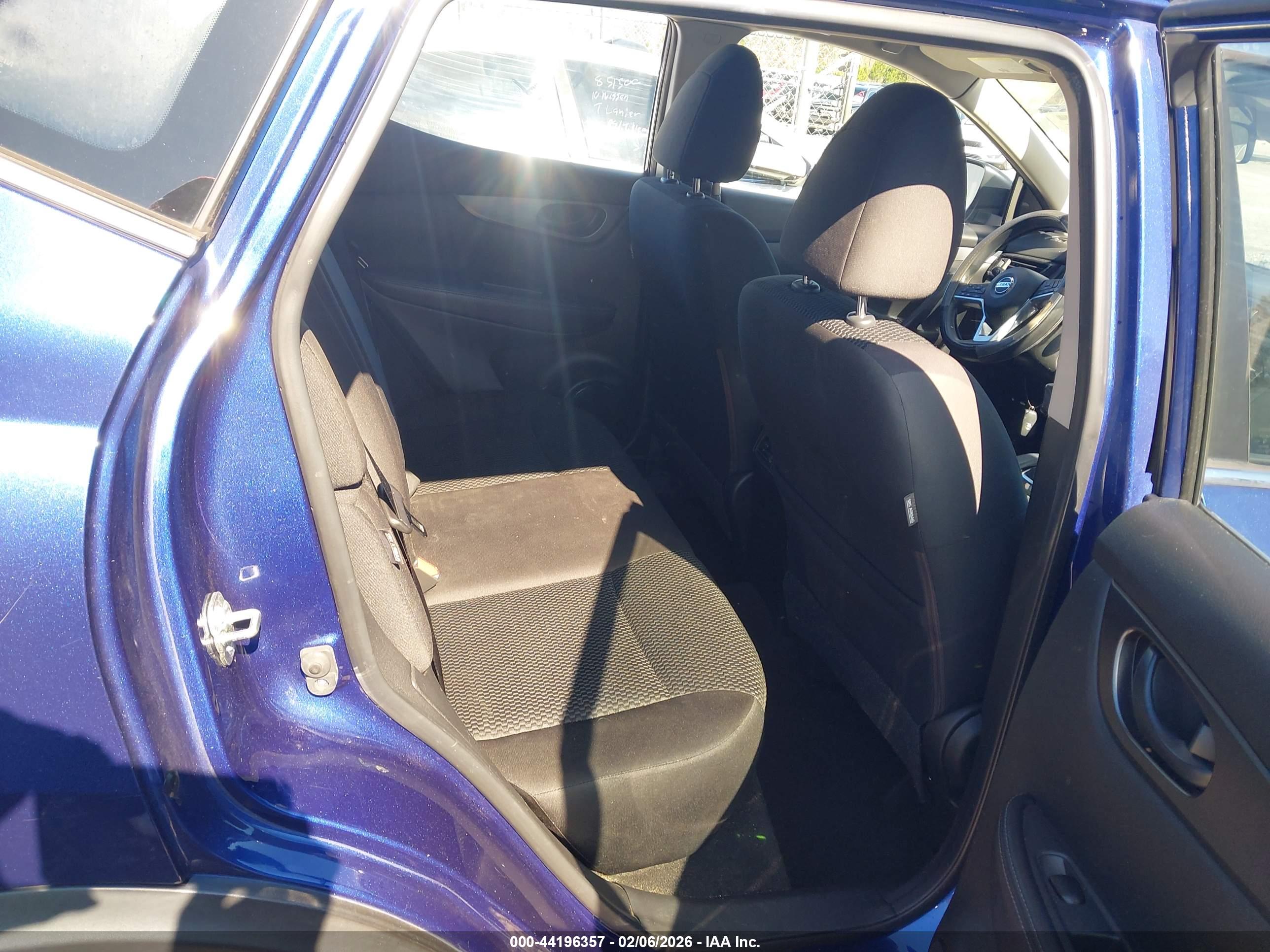 NISSAN ROGUE image 8