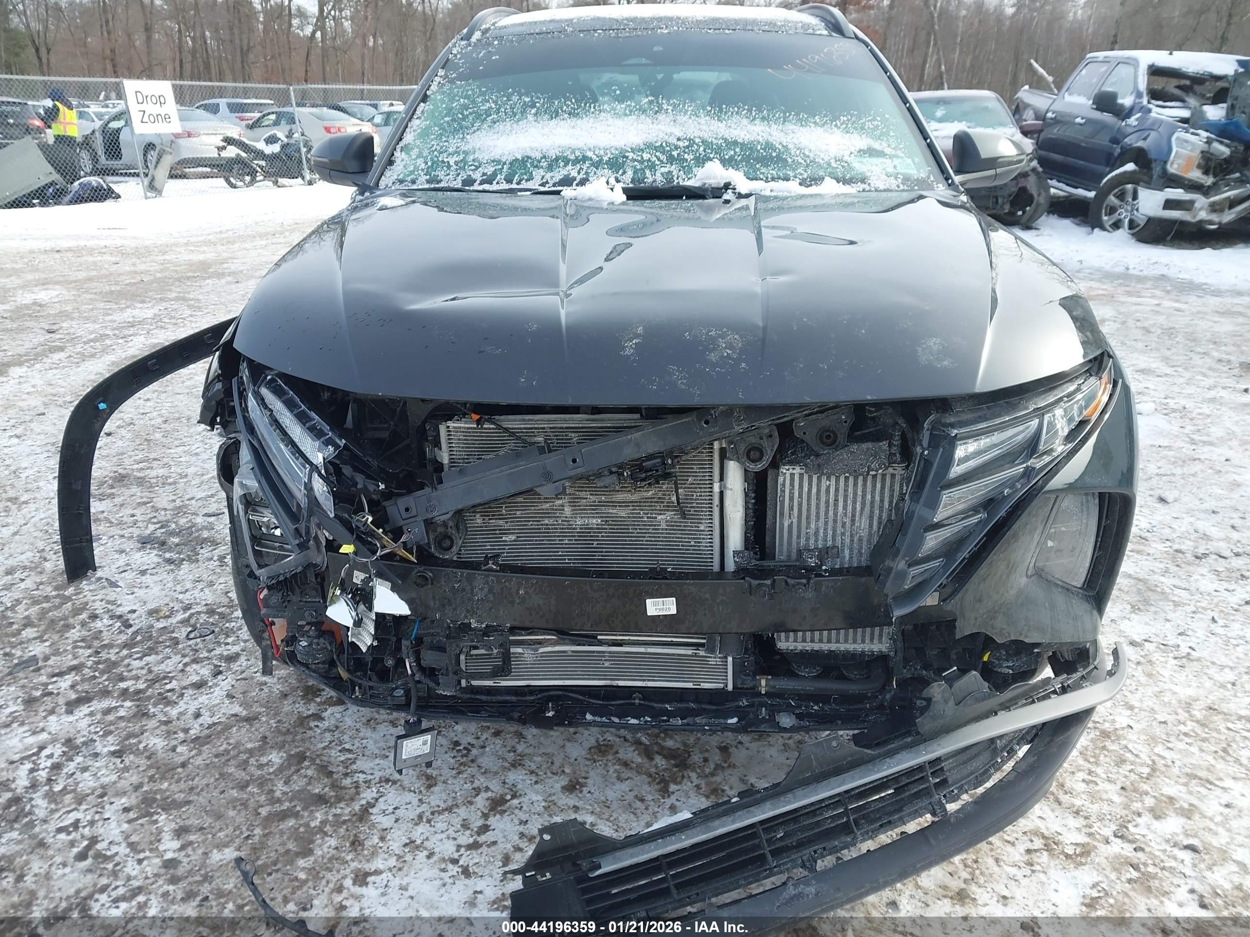 HYUNDAI TUCSON image 6