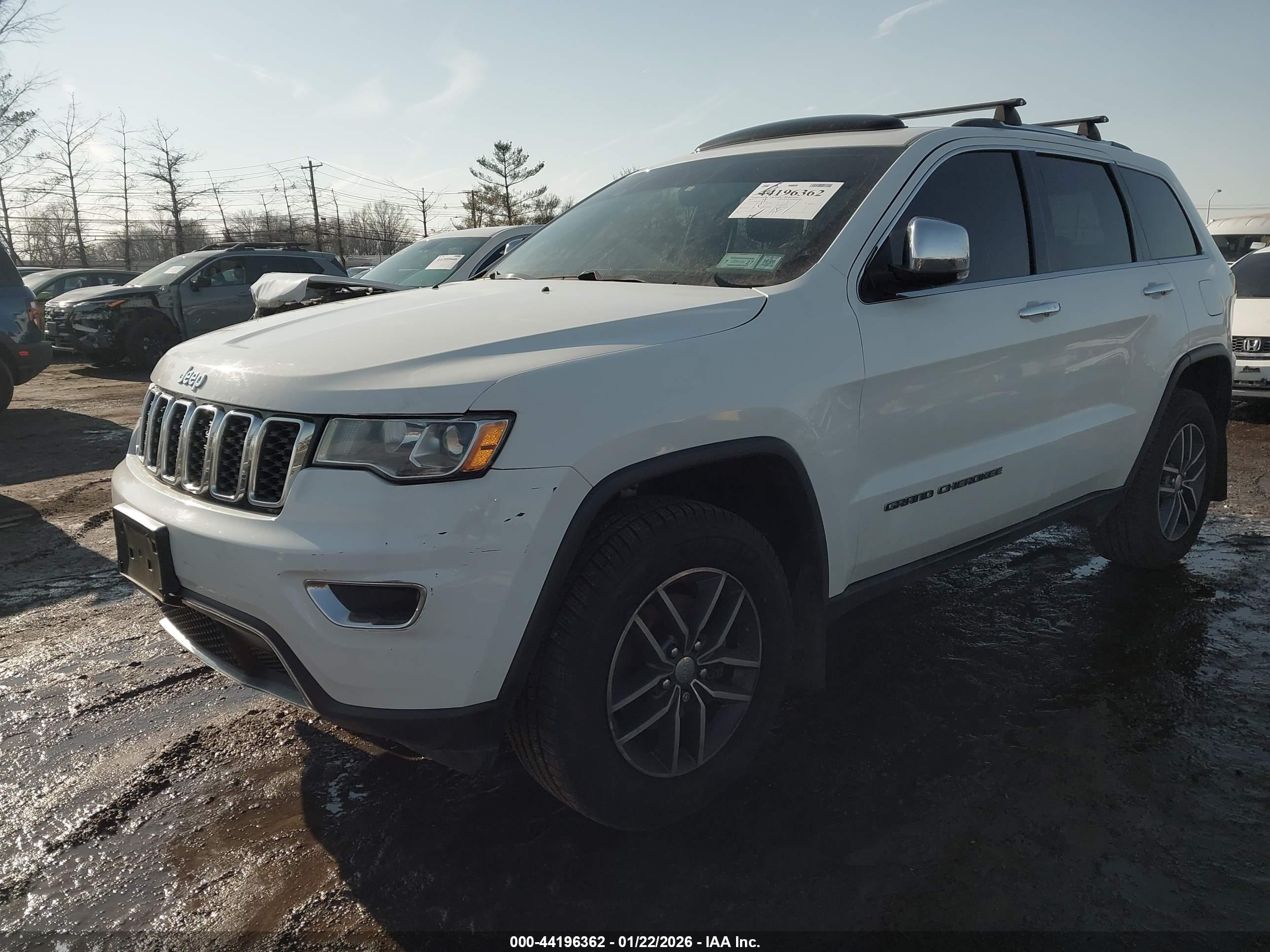 JEEP GRAND image 2