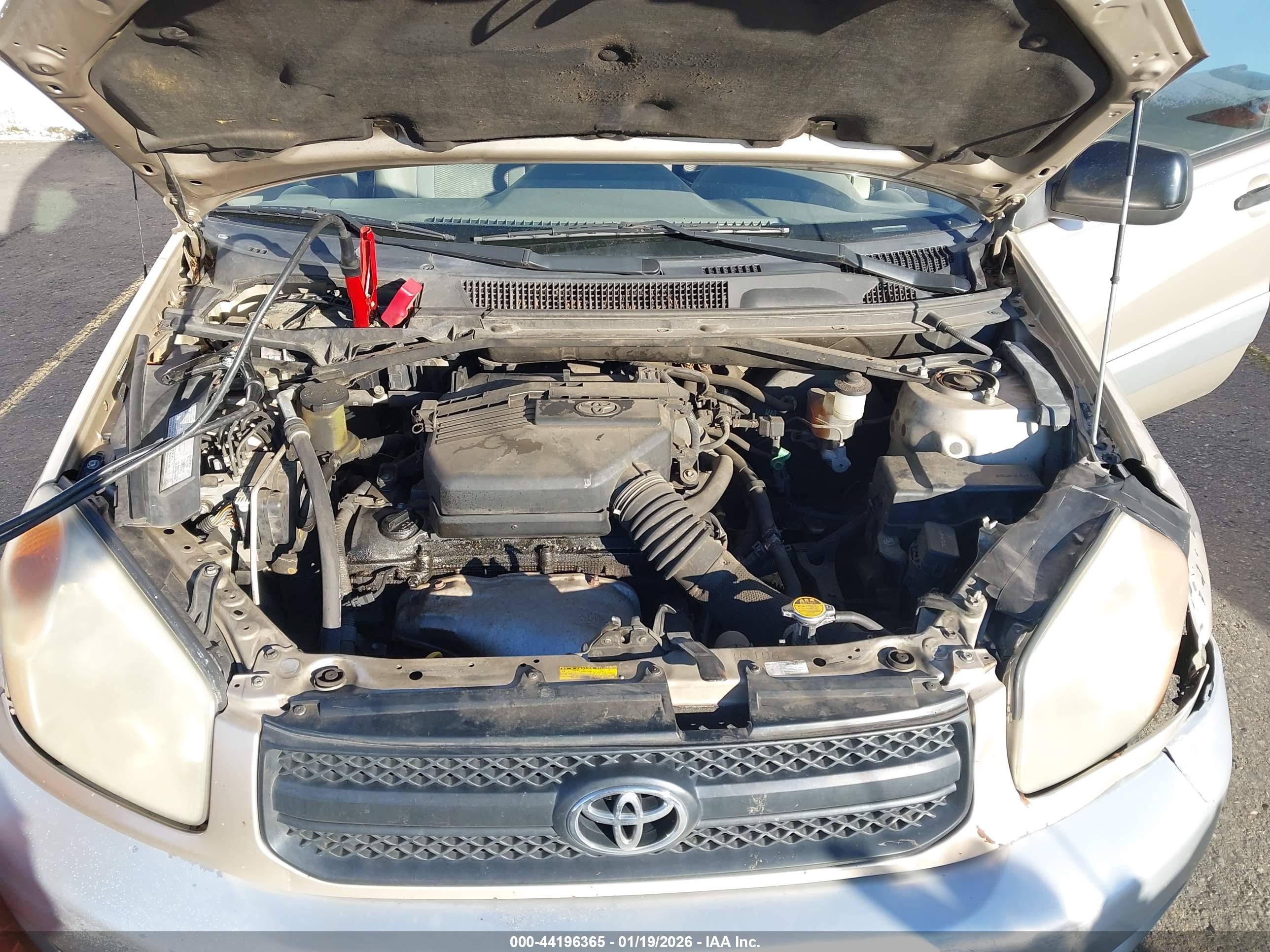 TOYOTA RAV4 image 10