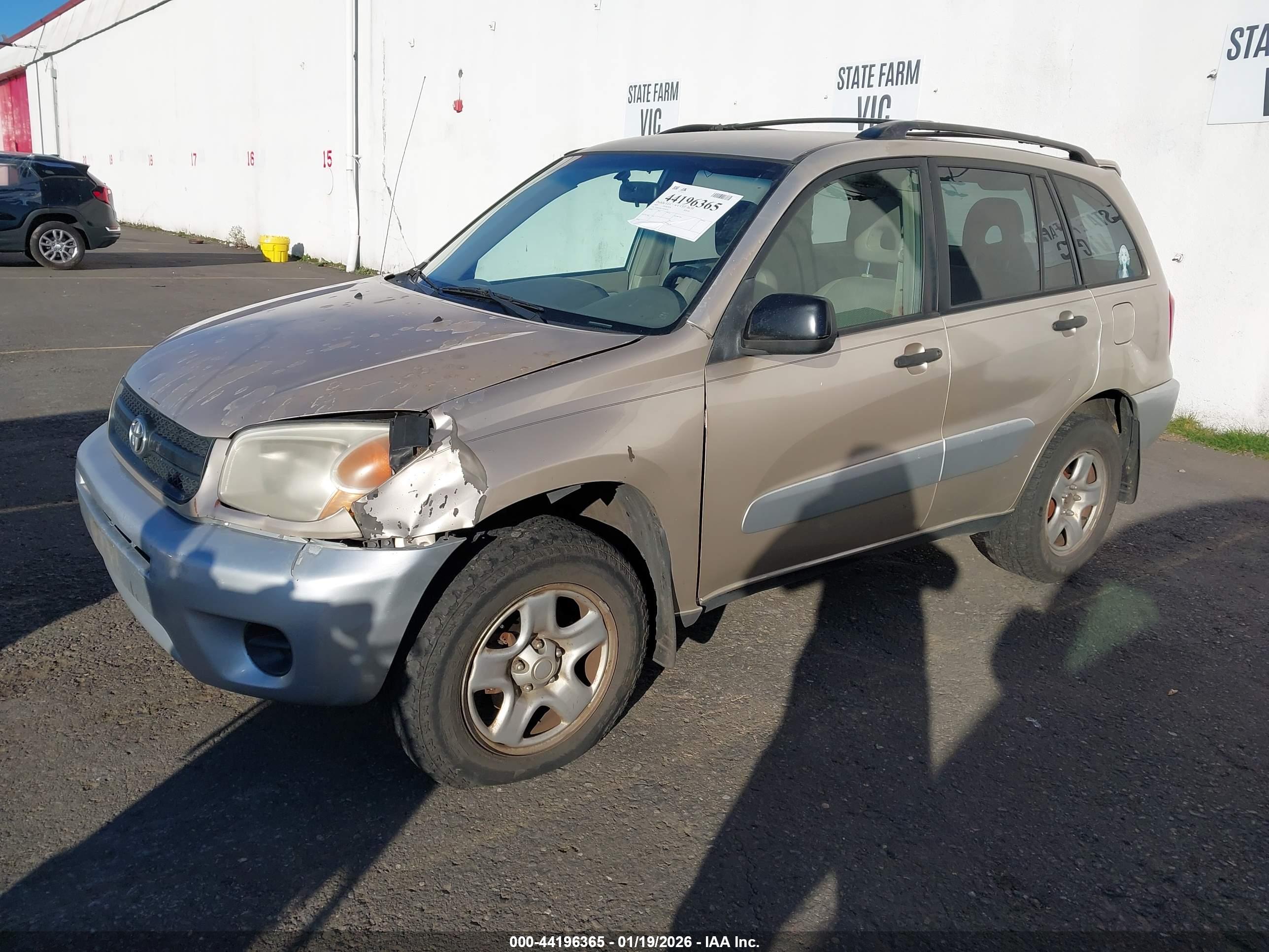 TOYOTA RAV4 image 2