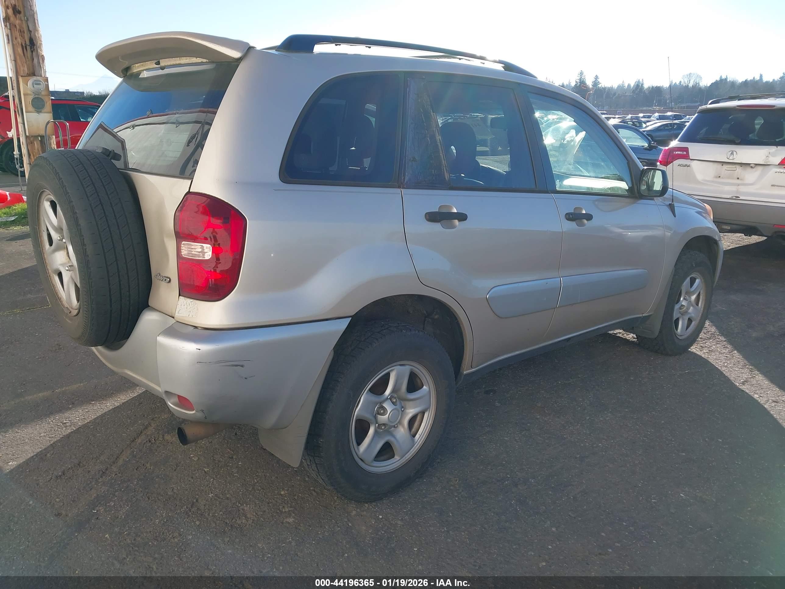 TOYOTA RAV4 image 4