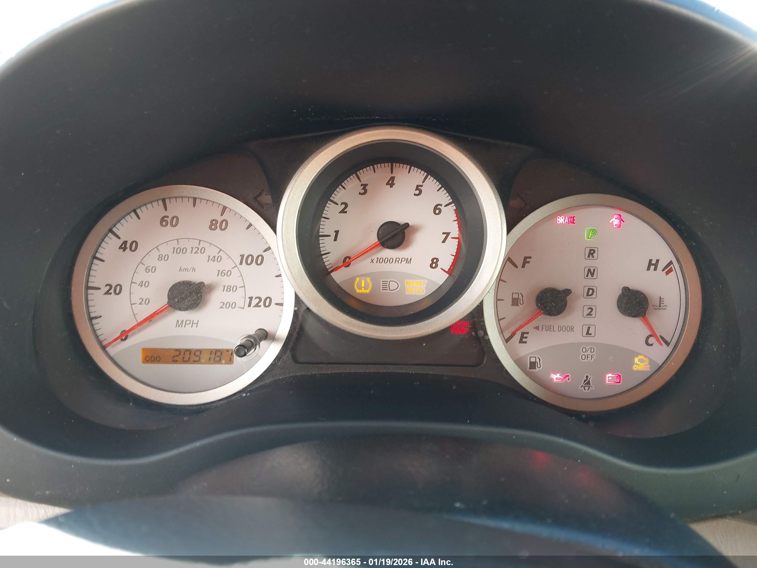 TOYOTA RAV4 image 7