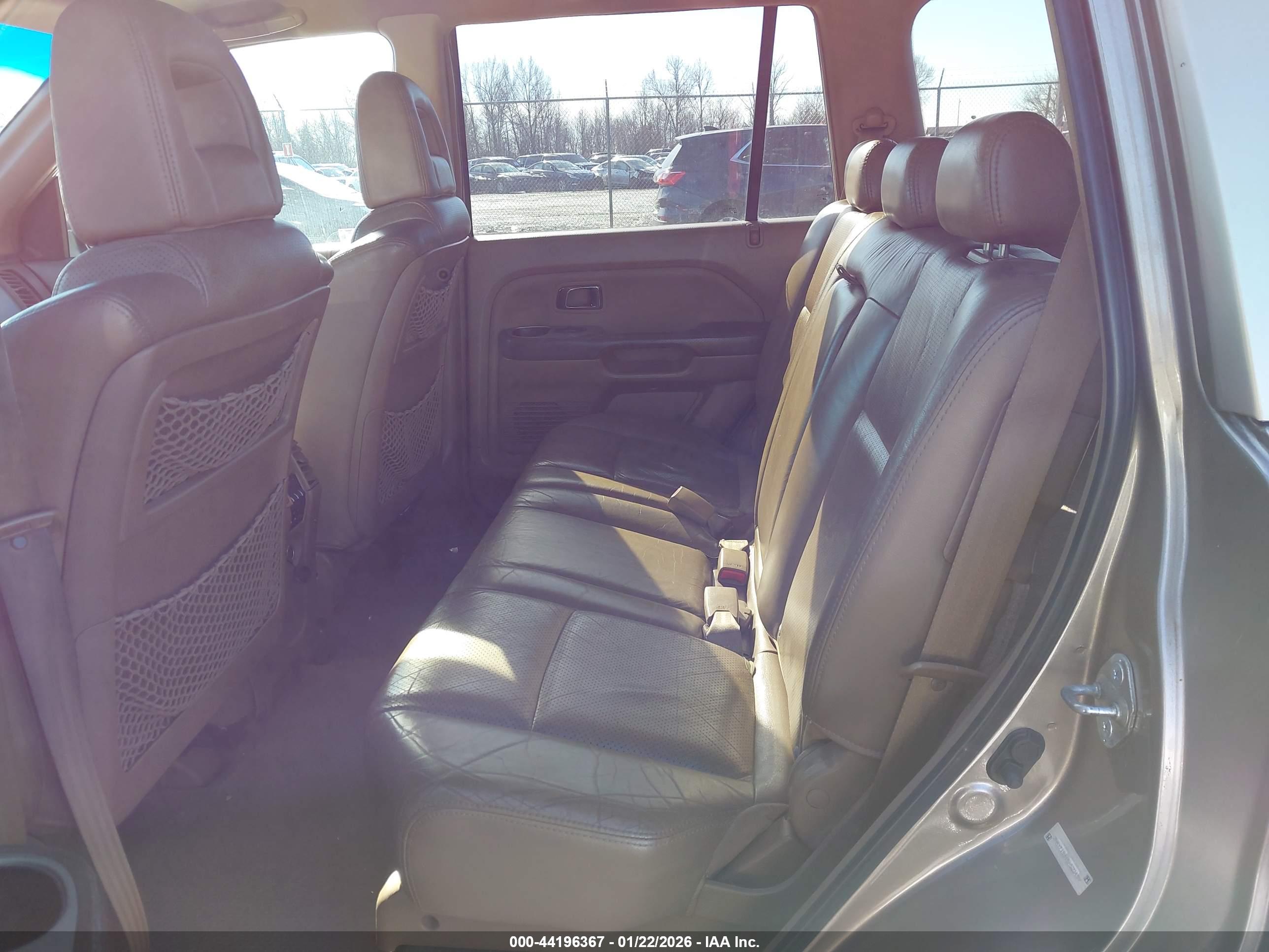 HONDA PILOT image 8