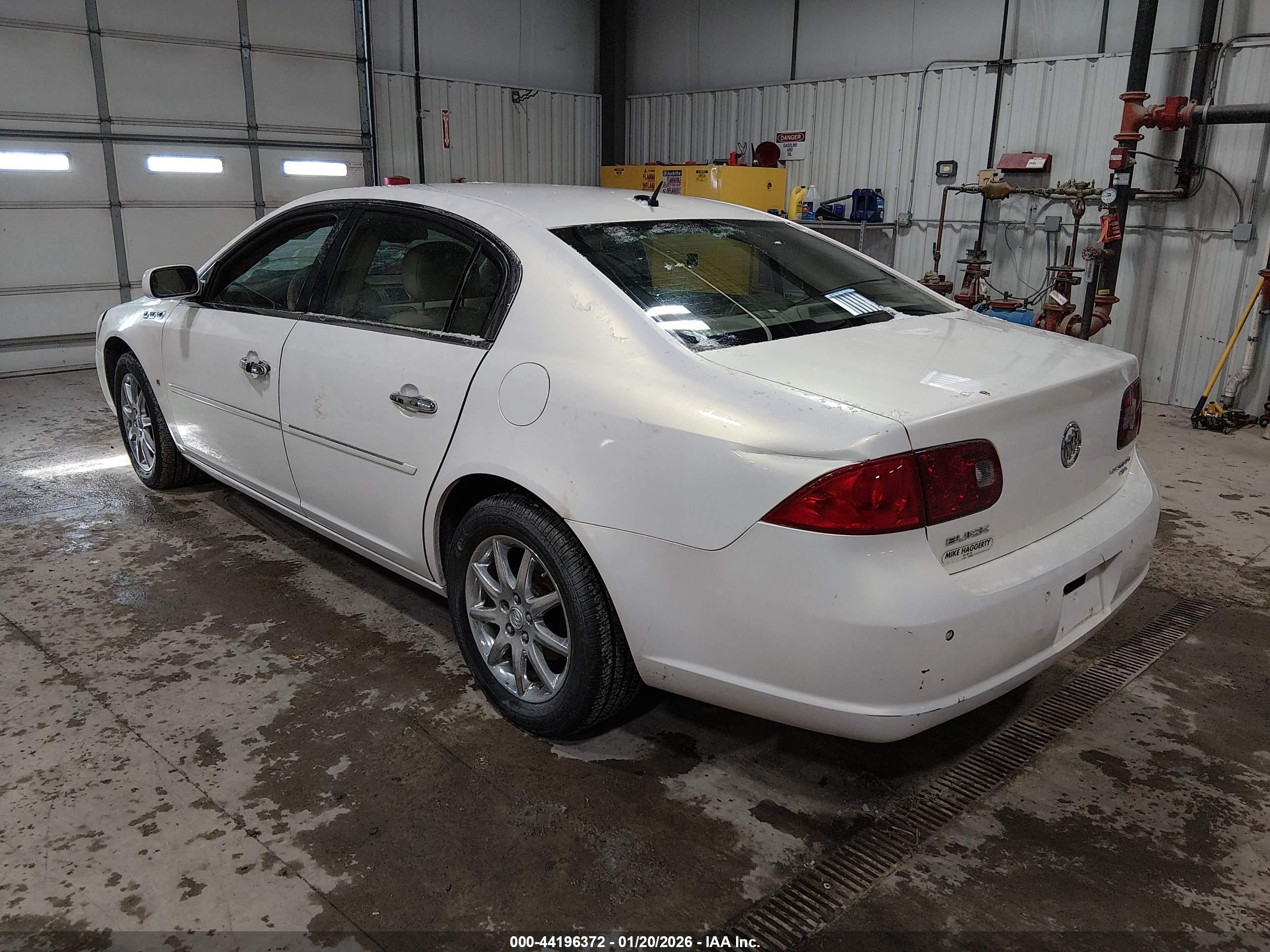 BUICK LUCERNE image 3