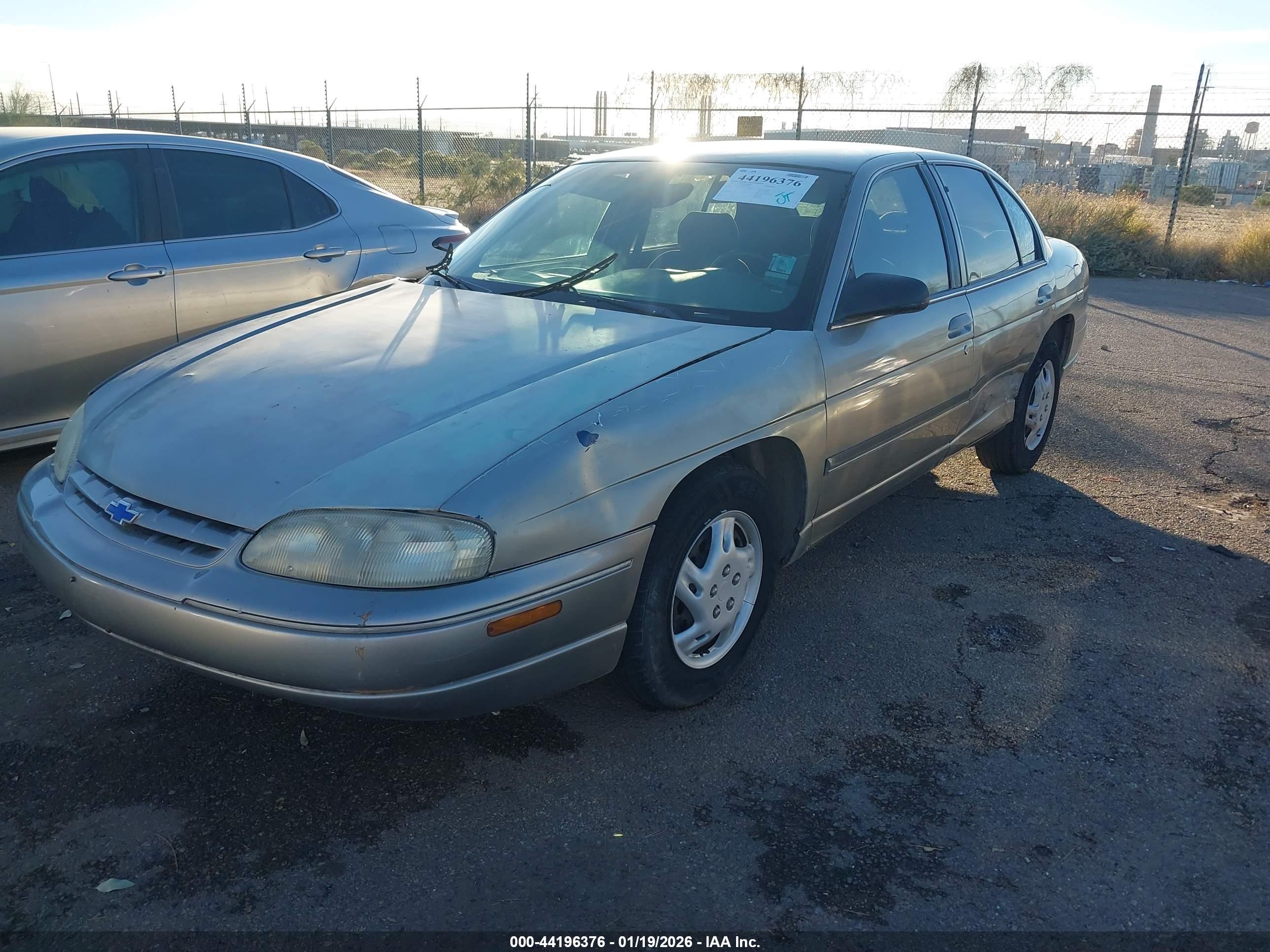 CHEVROLET LUMINA image 2