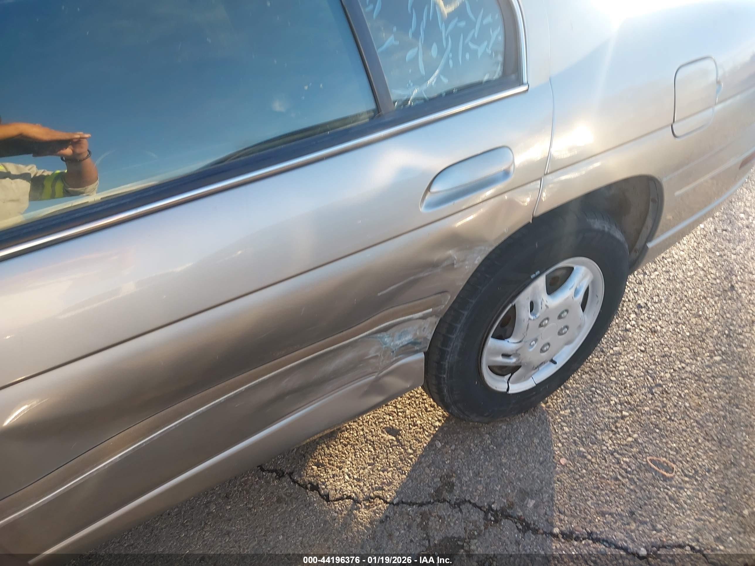 CHEVROLET LUMINA image 6