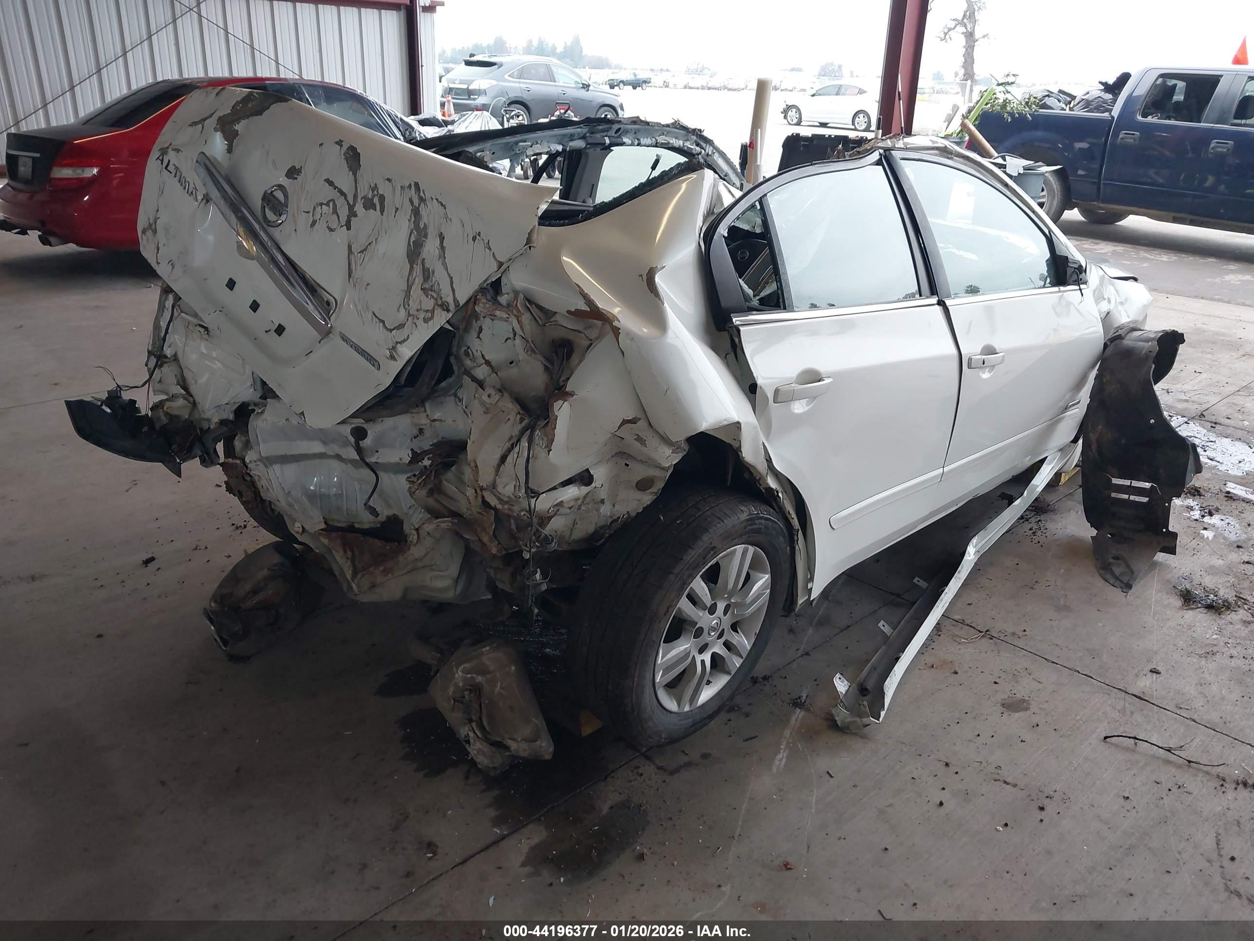 NISSAN ALTIMA image 4