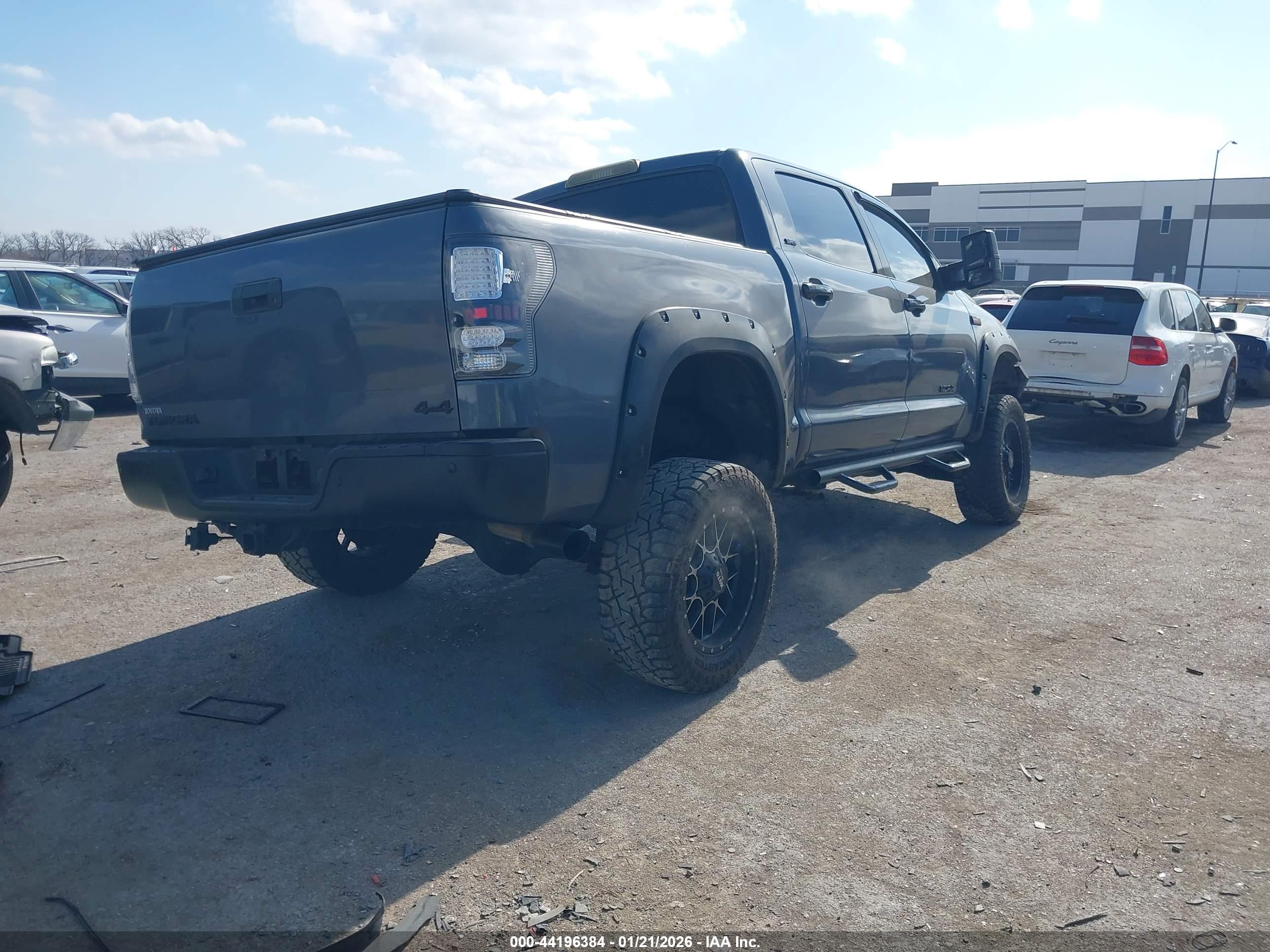 TOYOTA TUNDRA image 4